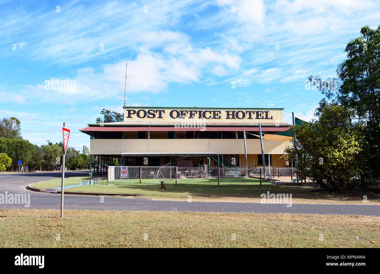 Storico Ufficio Post Hotel nel piccolo borgo rurale di Chillagoe, estremo Nord Queensland, FNQ, QLD, Australia Foto Stock