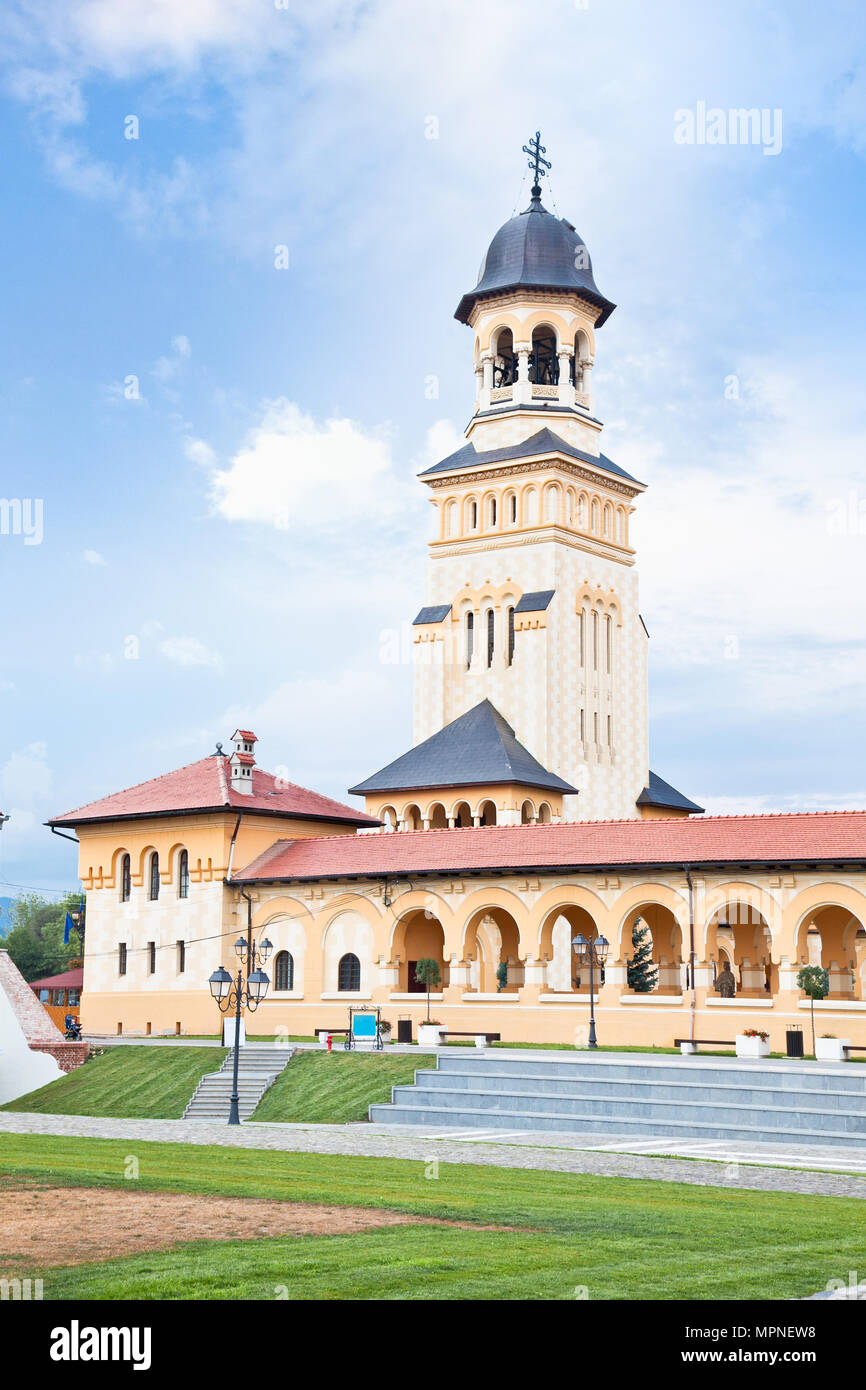 La sede arcivescovile cattedrale fu costruito tra il 1921-1922. e contrassegnare la grande unione del popolo rumeno dal 1918. in Alba Iulia, Transilvania, Romania Foto Stock