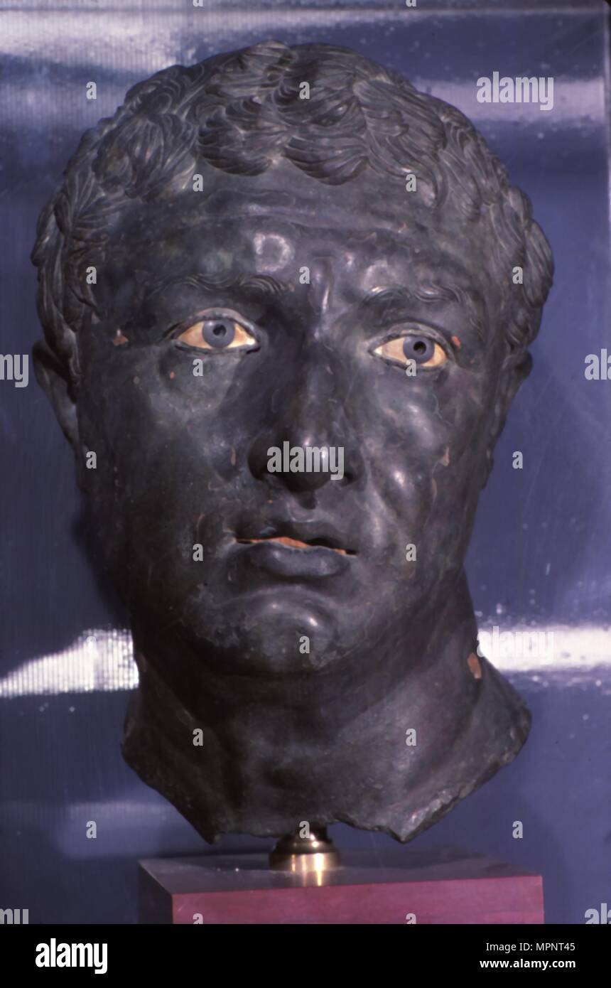 Greca in bronzo testa Ritratto di un uomo, tardo periodo ellenistico, C1o secolo A.C. Artista: sconosciuto. Foto Stock