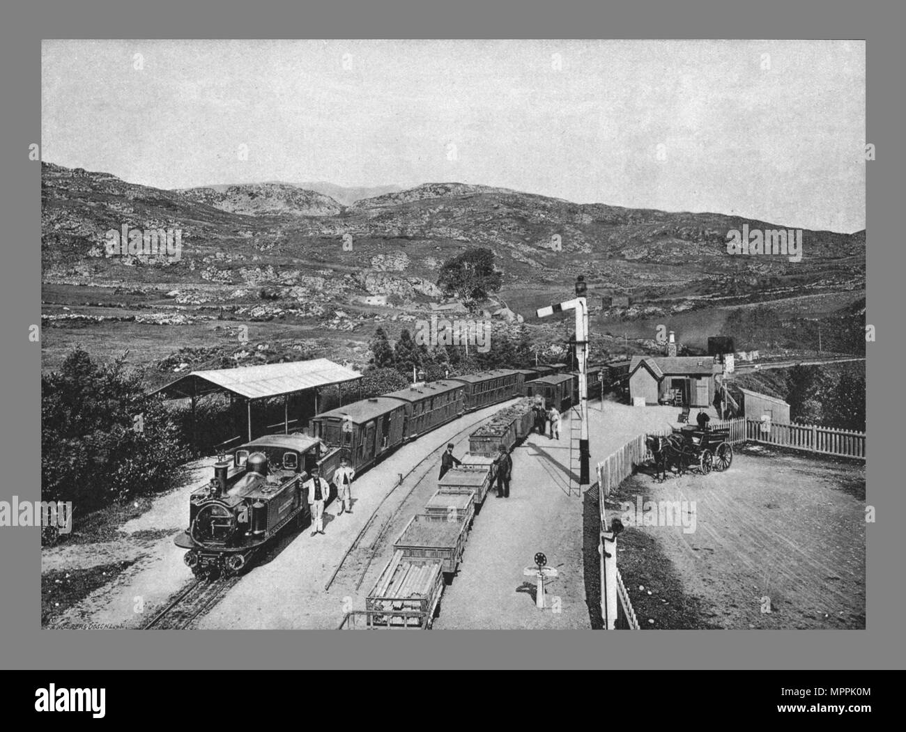 Ffestiniog Railway: Tan-Y-stazione di Bwlch, c1900. Artista: Carl Norman. Foto Stock
