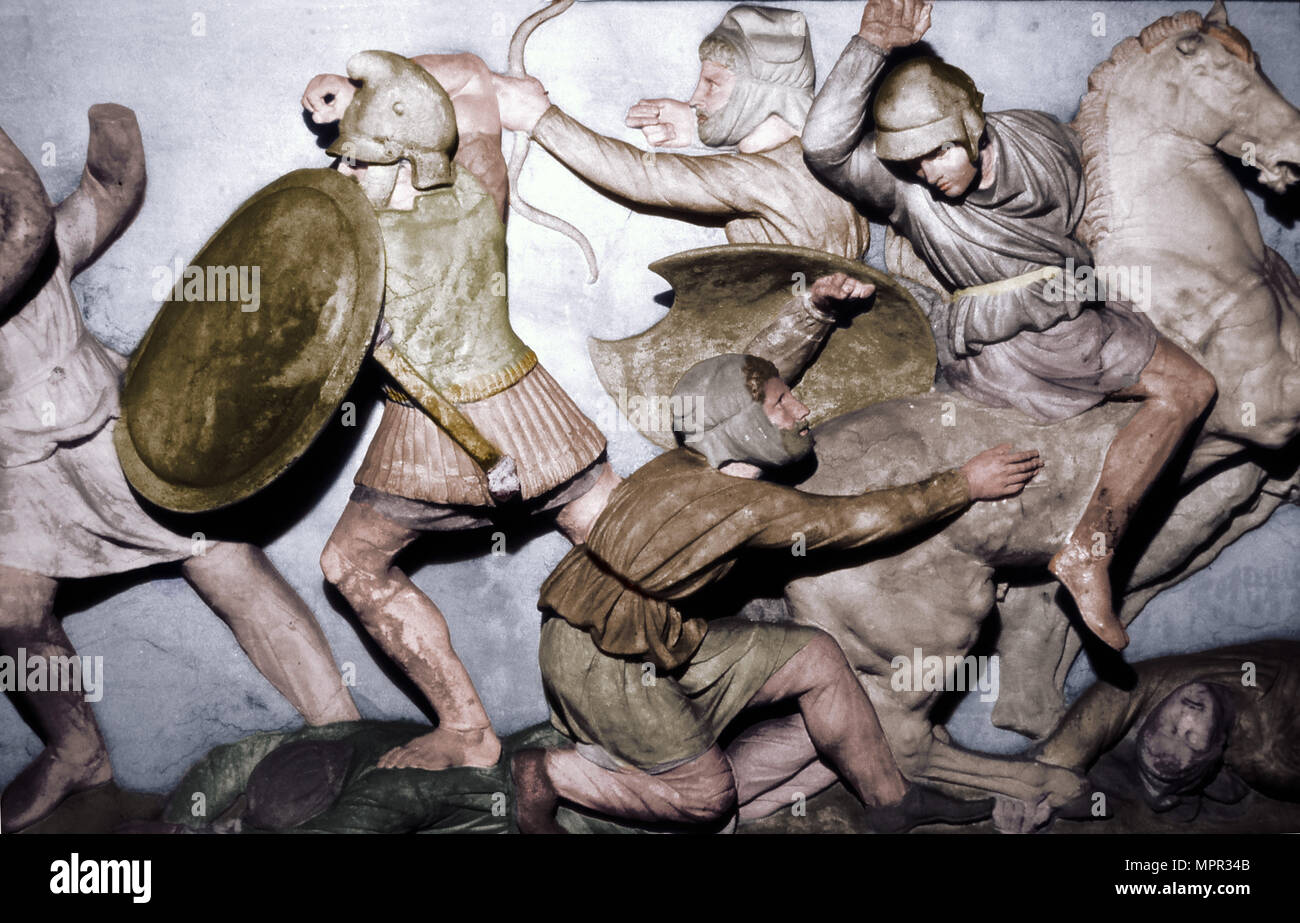 I Greci la lotta contro i persiani, il Sarcofago di Alexander, Sidone, del IV secolo A.C. (xx secolo). Artista: sconosciuto. Foto Stock