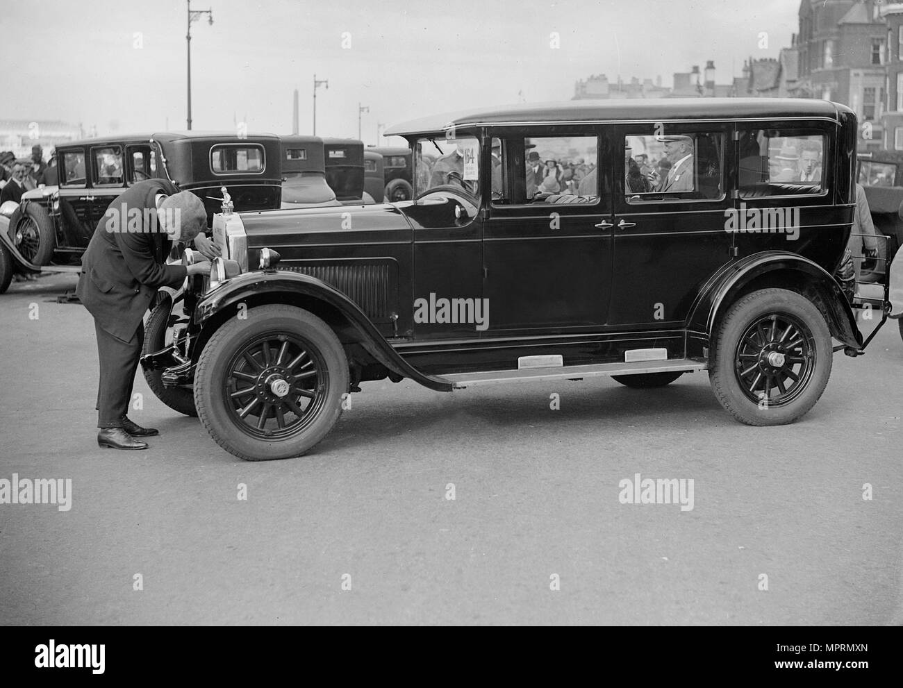 Willys-Knight auto presso il Southport Rally 1928. Artista: Bill Brunell. Foto Stock