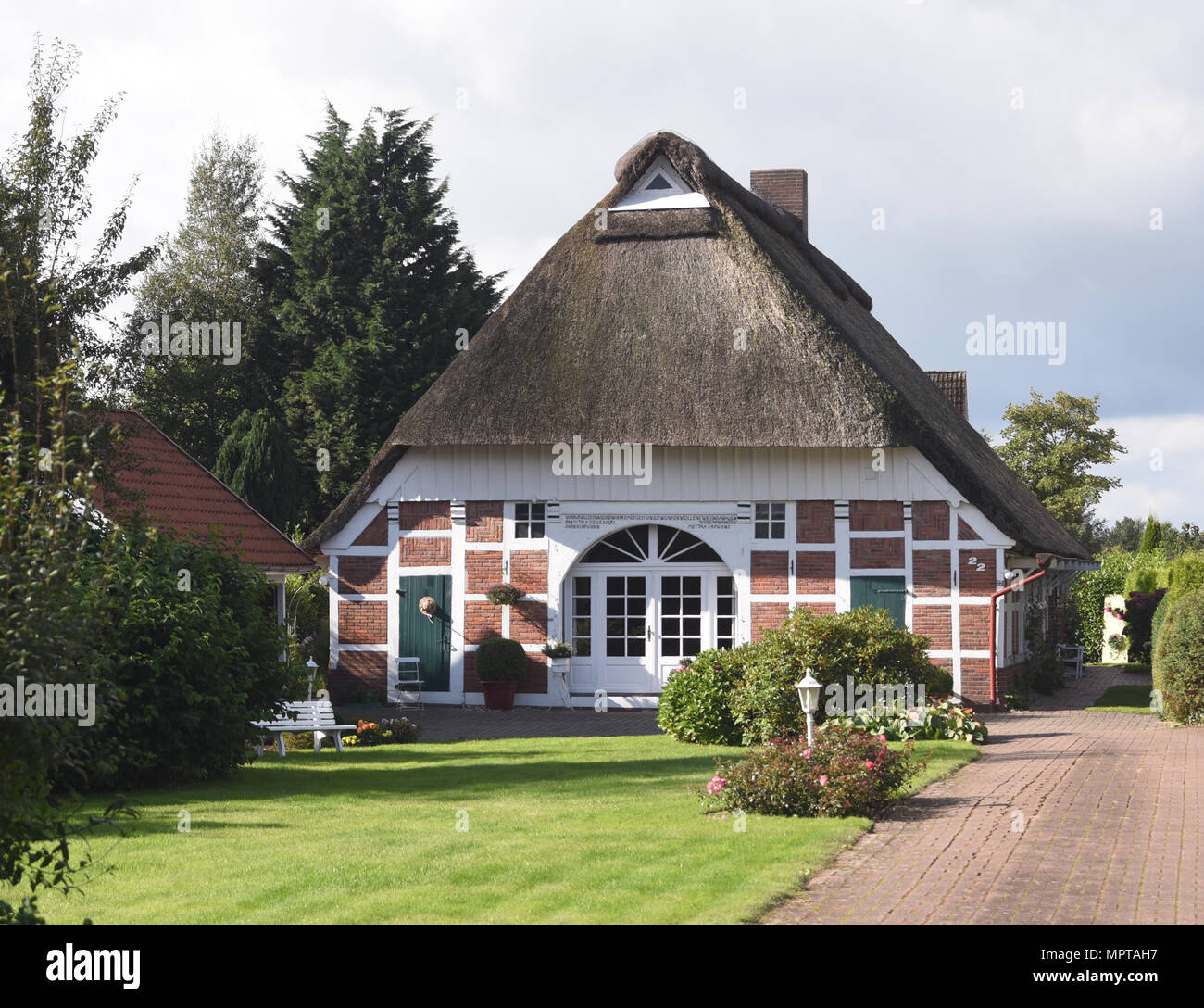 Reetdachhaus, Friesenhaus, Niedersachsen, Altes, Haus Foto Stock