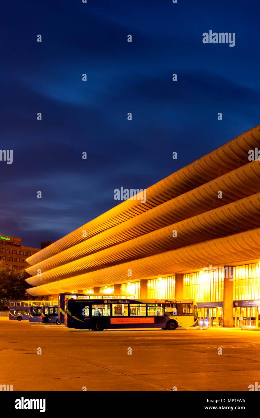 Preston Bus Station, Tithebarn Street, Preston, Lancashire, 2011. Artista: Alun Boll. Foto Stock