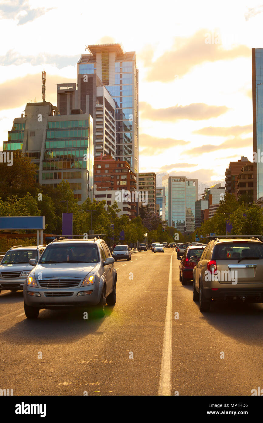 Isidora Goyenechea moderno e ricco quartiere di Las Condes distretto, Santiago del Cile Foto Stock