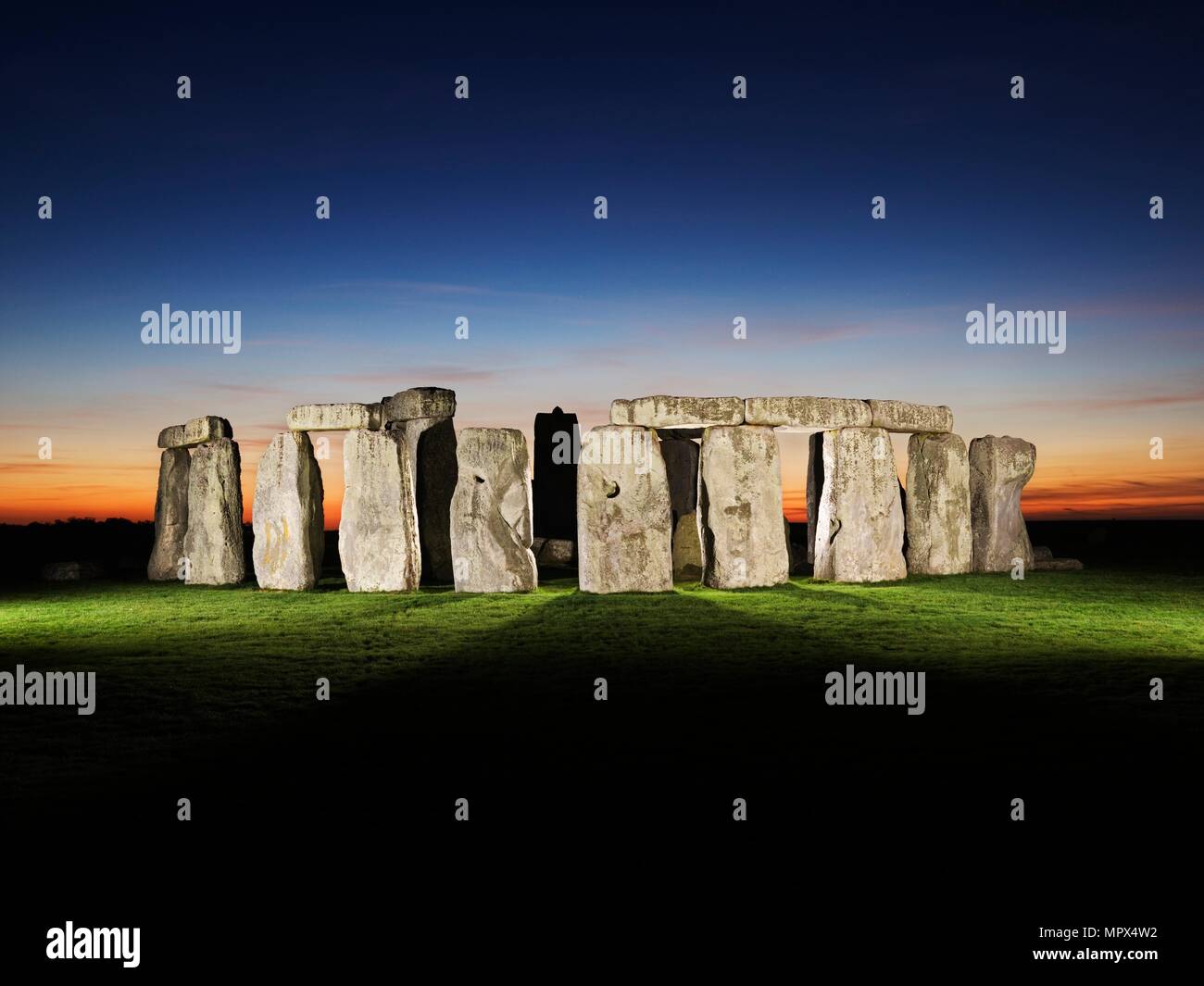 Stonehenge, Wiltshire. Artista: Storico Inghilterra fotografo personale. Foto Stock