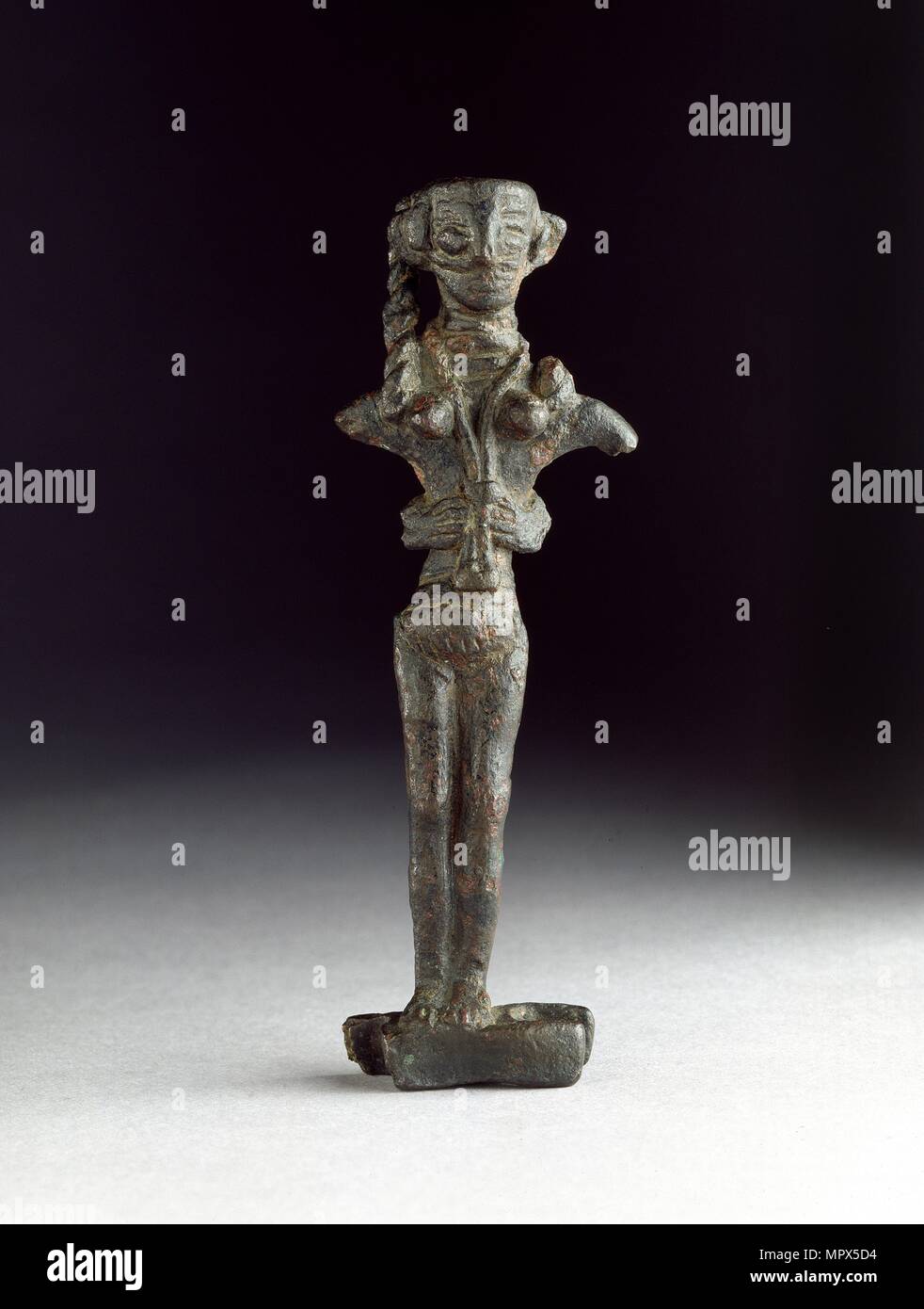 Il rame figurina di Astarte su un lingotto, Tarda età del bronzo, c1200-1100BC. Artista: sconosciuto. Foto Stock