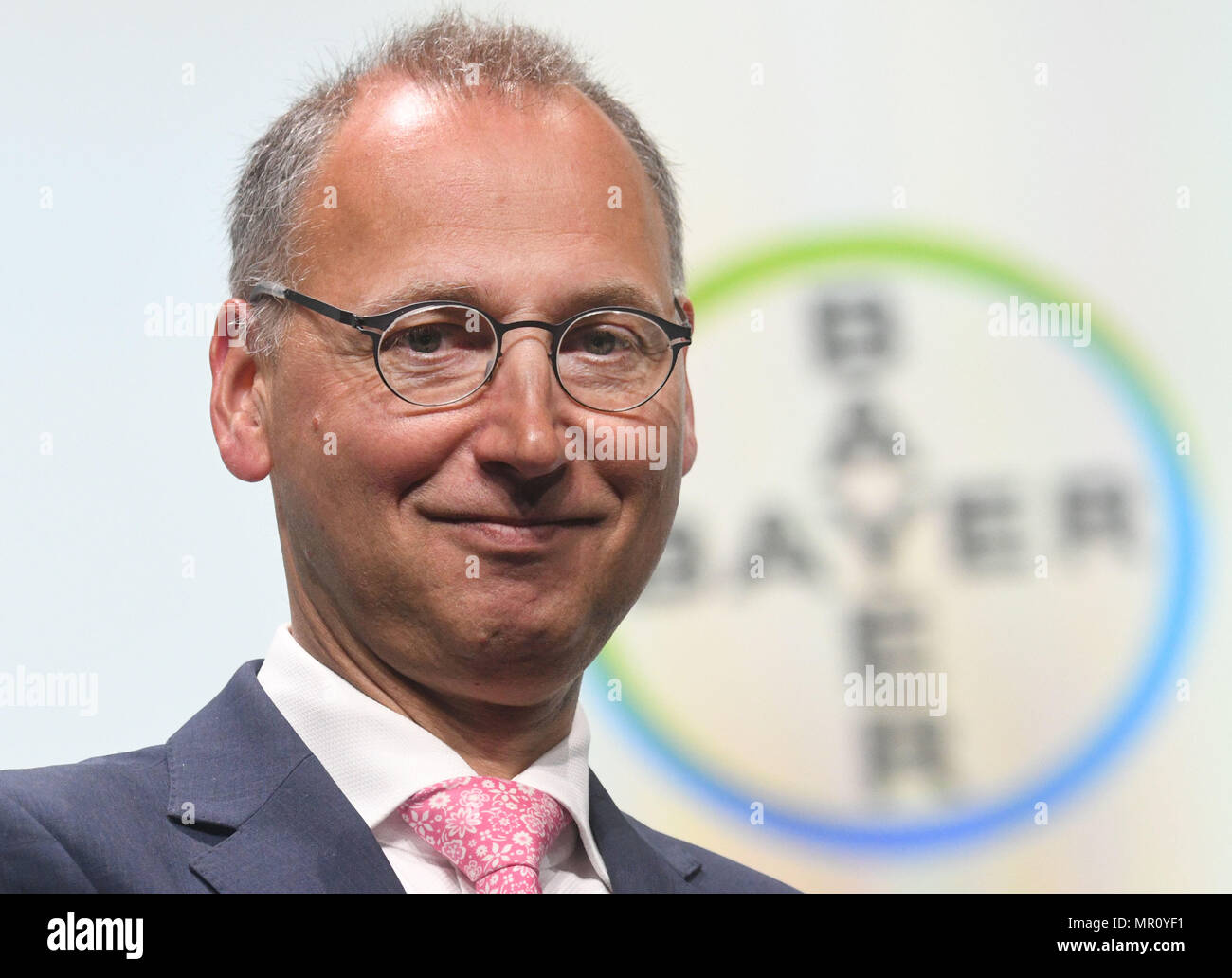 Bonn, Germania. 25 Maggio, 2018. 25 maggio 2018, la Repubblica federale di Germania, Bonn: Werner Baumann, CEO di Bayer, parla alla riunione generale della sua azienda. Credito: dpa picture alliance/Alamy Live News Foto Stock