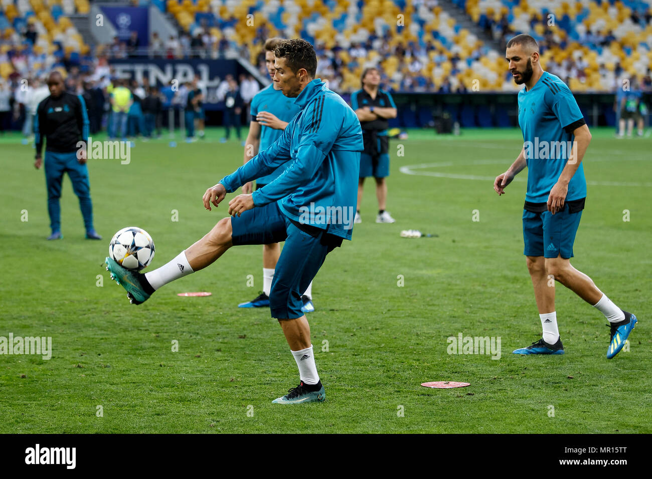 Cristiano Ronaldo del Real Madrid durante il Real Madrid, formazione tecnica per la finale di UEFA Champions League match tra il Real Madrid e il Liverpool, a Olimpiyskiy National Sports Complex il 25 maggio 2018 a Kiev, Ucraina. (Foto di Daniel Chesterton/phcimages.com) Foto Stock