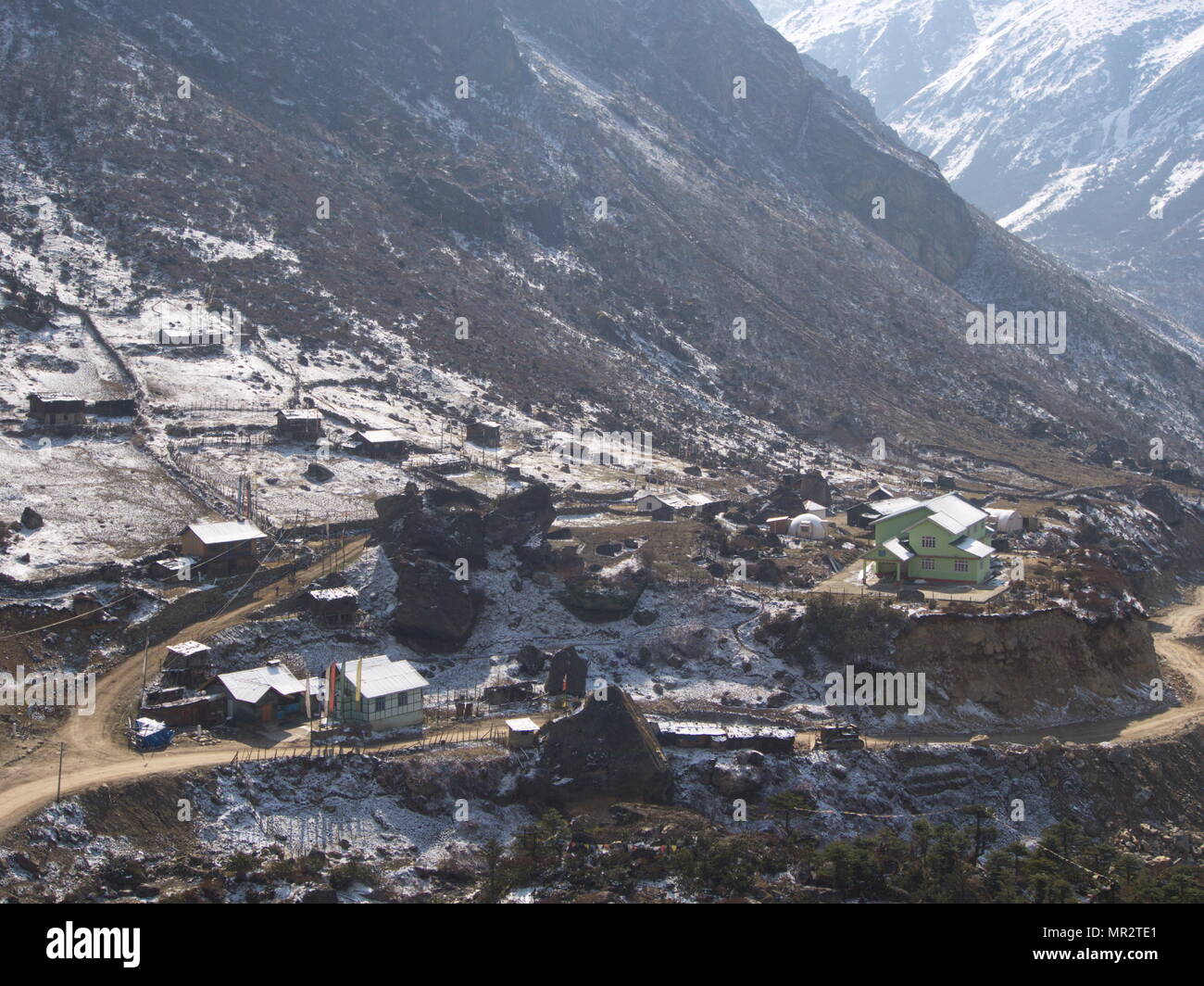 Lachen e villaggio Lachung ,il Sikkim India , 14 aprile 2013 : piccolo villaggio sulla collina di Himalaya Mountain, Sikkim Membro, India Foto Stock