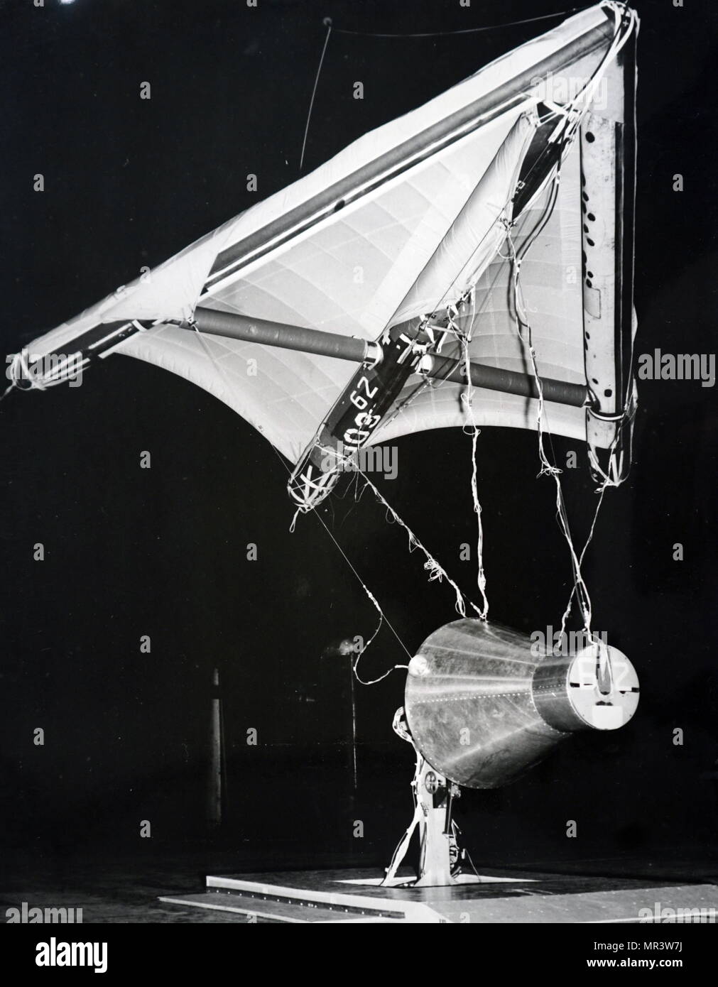 Fotografia di una mezza scala modello della Gemini 1 capsula spaziale. Gemini 1 è stato il primo test senza equipaggio di volo il Gemini in veicoli spaziali della NASA del programma Gemini. In data xx secolo Foto Stock