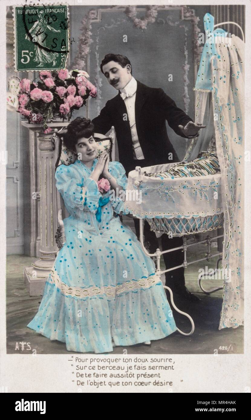 Il francese anno nuovo cartolina raffigurante una classe media giovane in impostazione aromatico 1900 Foto Stock