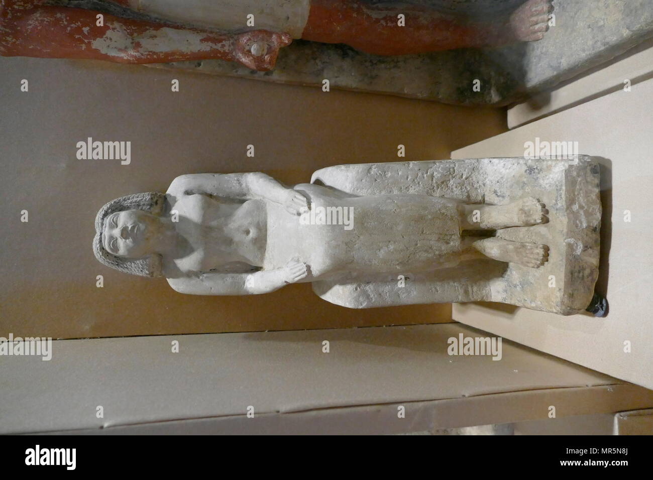 Figura in calcare dipinto, sesta dinastia di antico Egitto; il Vecchio Regno di Dynastic Egitto. Foto Stock