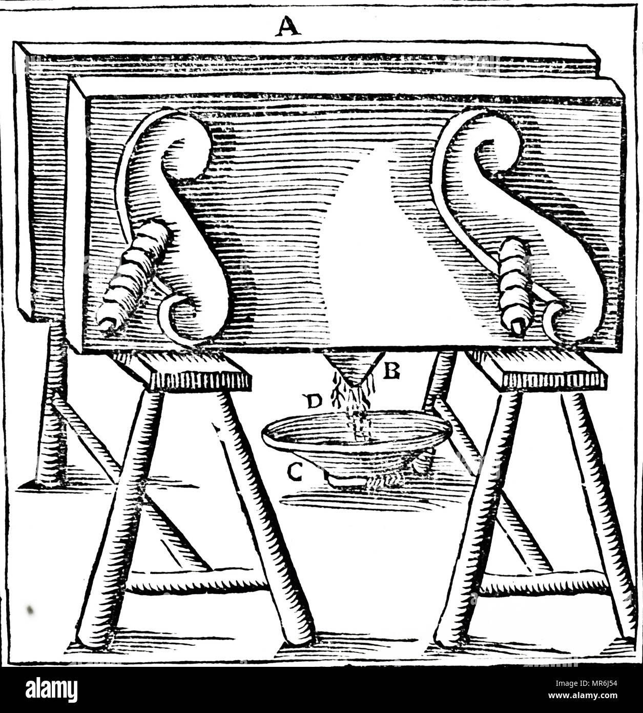 Xilografia incisione raffigurante un nido di pressatura per ottenere la seconda qualità del miele. Datata xviii secolo Foto Stock