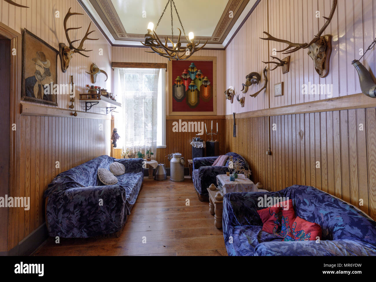 Puerto Varas, Distretto dei Laghi, Cile: interni di una casa storica. Foto Stock