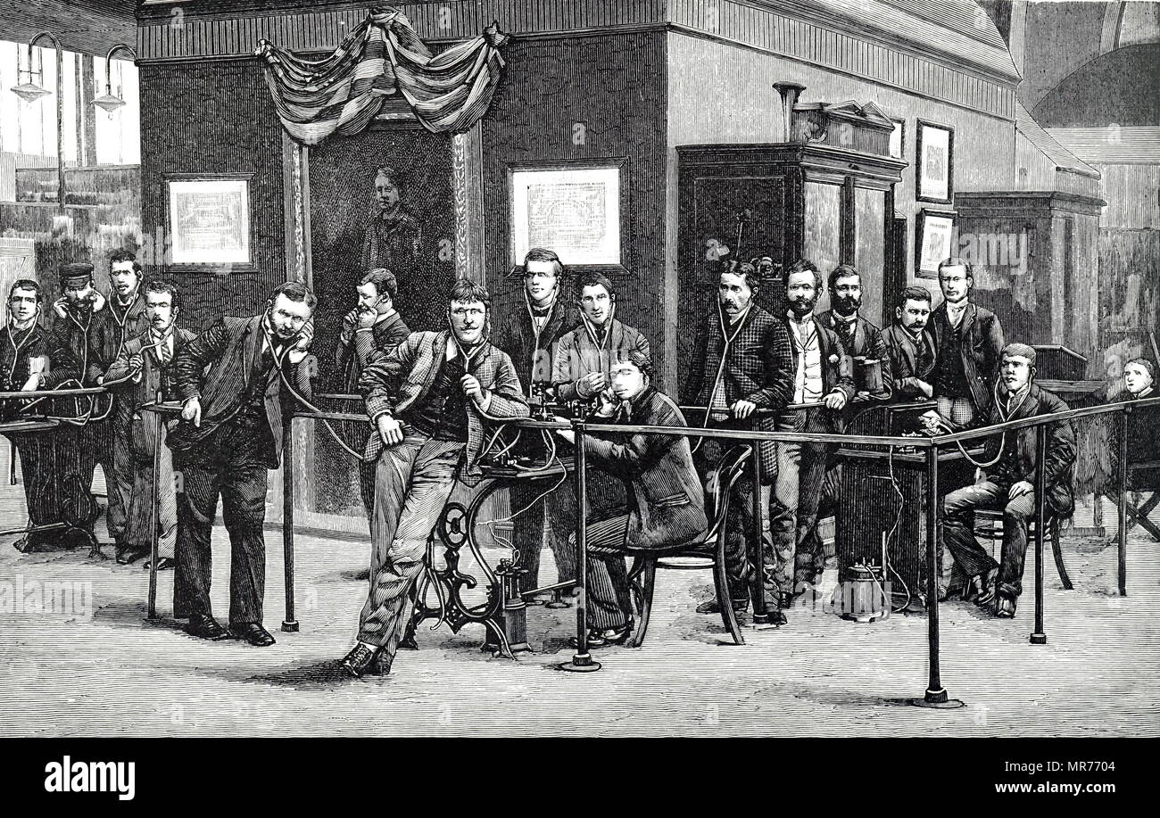 Incisione raffigurante una dimostrazione pubblica di Edison il fonografo. Il fonografo fu inventato nel 1877, per quanto riguarda la meccanica la registrazione e la riproduzione del suono da Thomas Edison. Thomas Edison (1847-1931) un inventore americano e imprenditore. Datata del XIX secolo Foto Stock