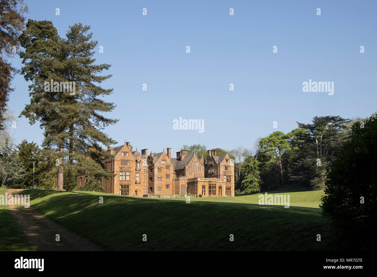 Vista posteriore di Fairleigh Dickinson University, già Wroxton College a Wroxton, vicino a Banbury, Oxfordshire Foto Stock