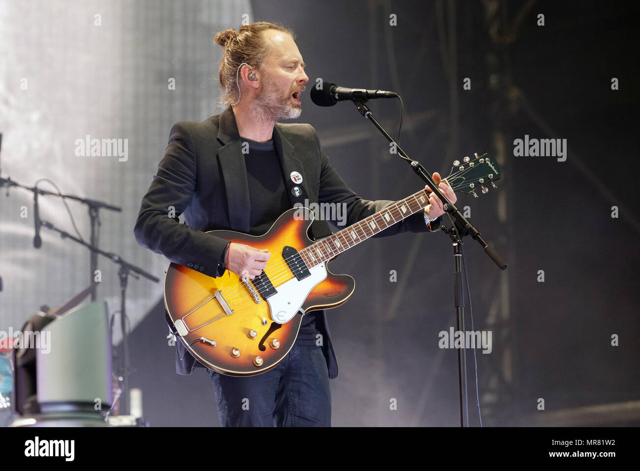 Thom Yorke dei Radiohead performing live durante il loro titolo impostato a TRNSMT Festival. Thom Yorke sul palco, Radiohead cantante. Foto Stock