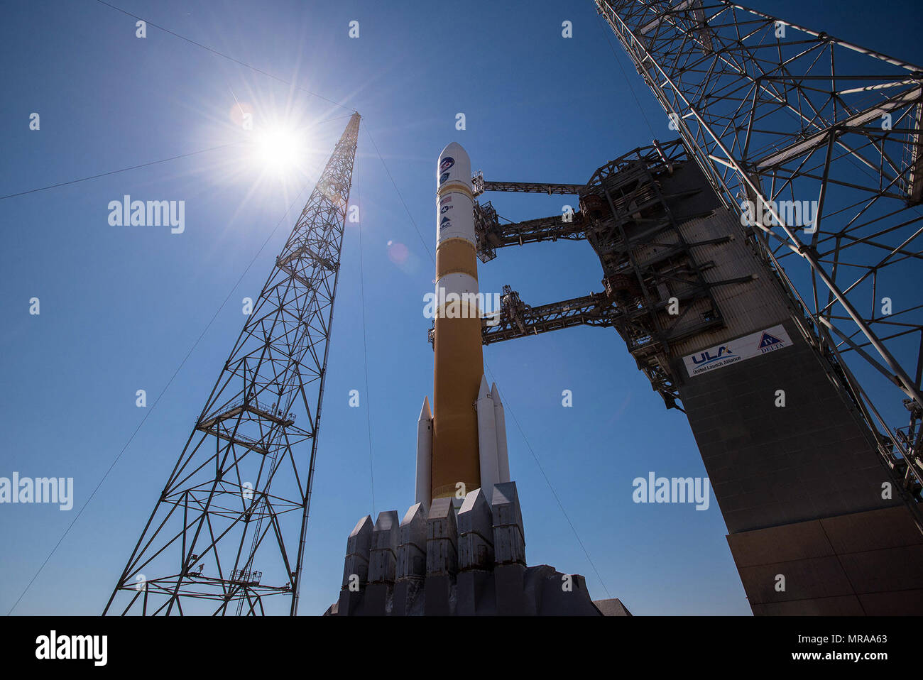 Il quarantacinquesimo spazio supportato ala NASA il successo del lancio di Orbital ATK della Cygnus navicella spaziale a bordo di un regno lancio Alleanza Atlas V rocket from Space Launch Complex 41 Aprile 18, 2017, Cape Canaveral Air Force Station Fla., alle 11:11 a.m. ET. (Foto di cortesia/United Launch Alliance) Foto Stock