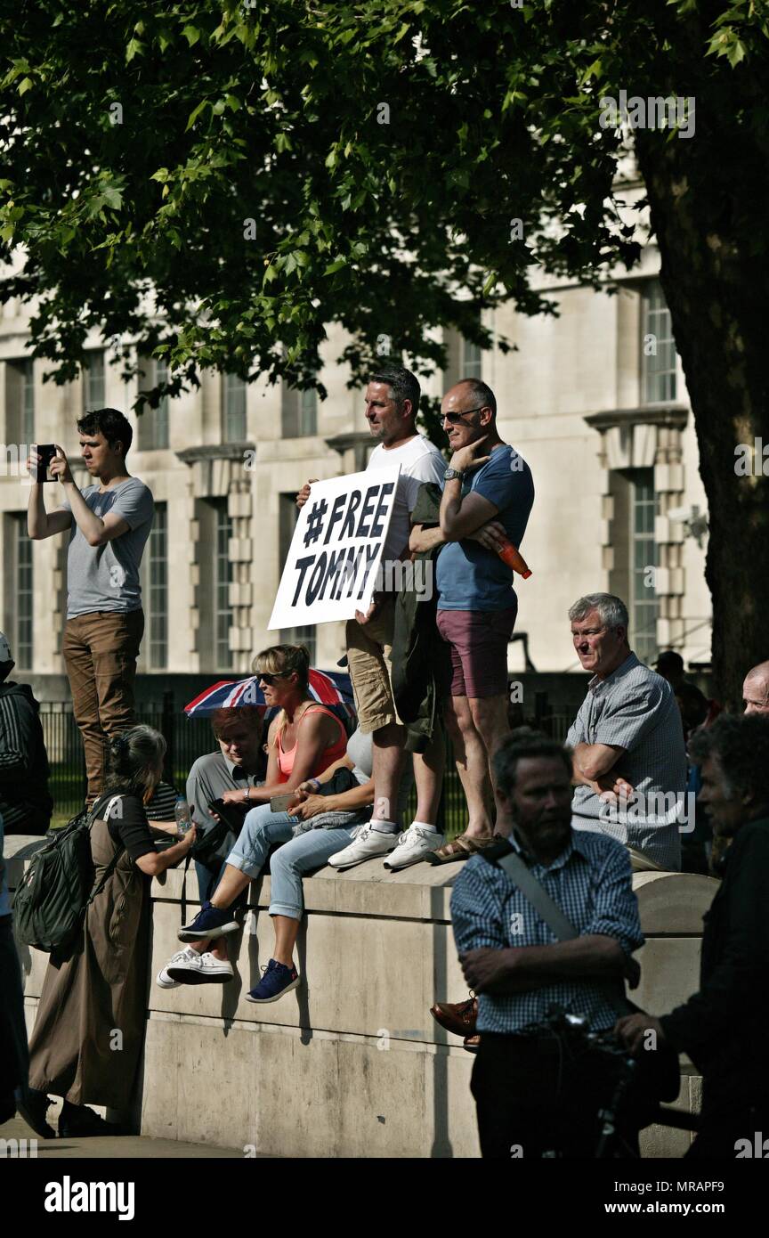 Londra, Regno Unito. 26 Maggio, 2018. Libera Tommy Robinson protesta Credito: Knelstrom Ltd/Alamy Live News Foto Stock