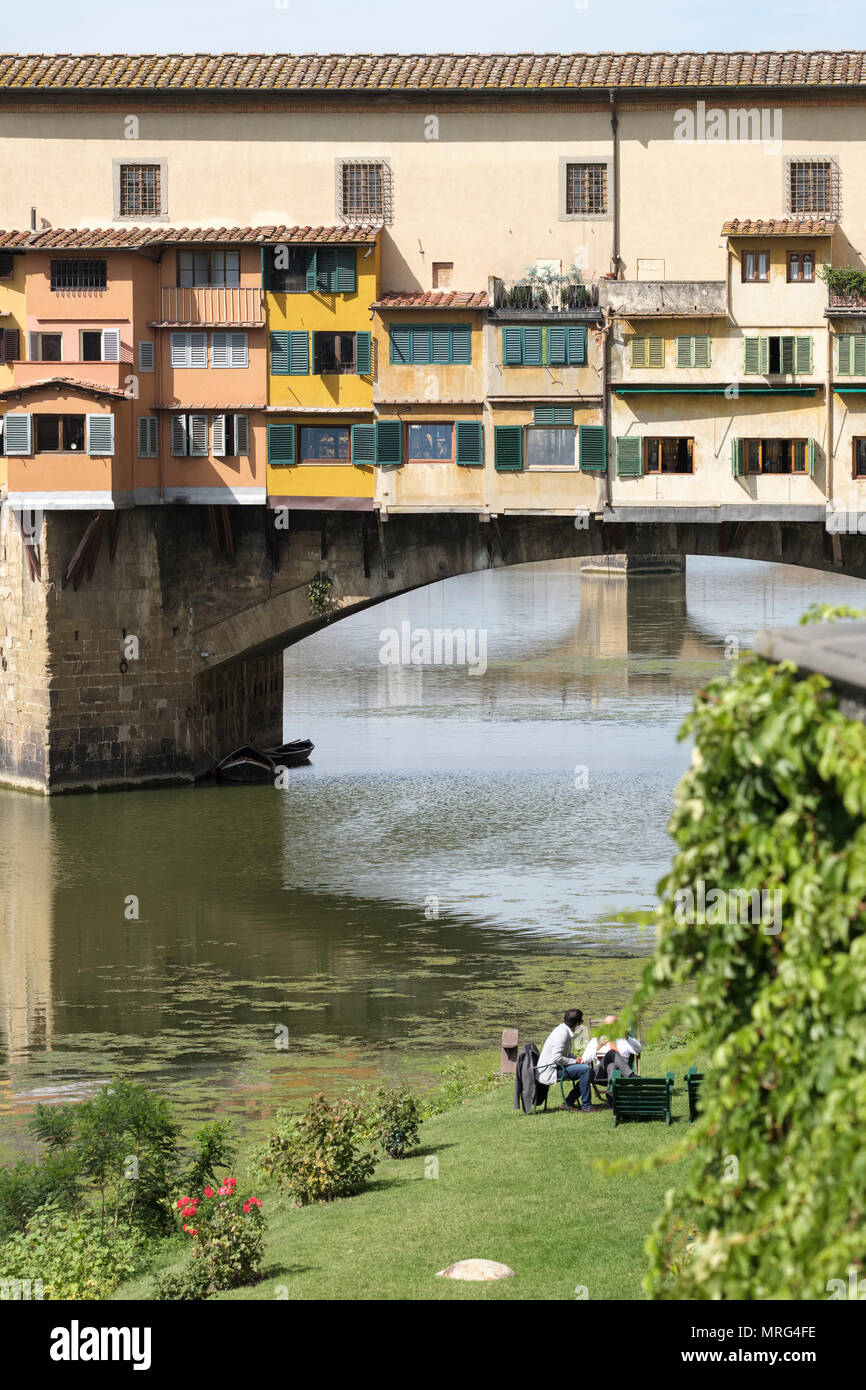 Ponte Vecchio; Arno; Firenze; Toscana; Italia; Europa; Foto Stock