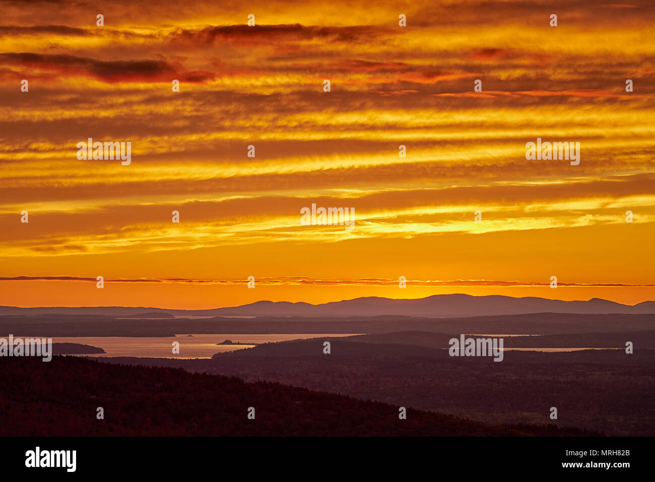 Il tramonto visto da Cadillac Mountain nel Parco Nazionale di Acadia, Maine Foto Stock