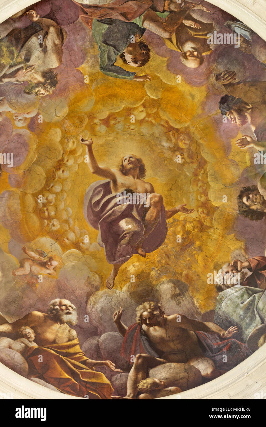 REGGIO EMILIA, Italia - 13 Aprile 2018: l'affresco centrale di cupla nella Chiesa di San Giovanni Evangelista da Sisto Badalocchio (1585 - 1647). Foto Stock