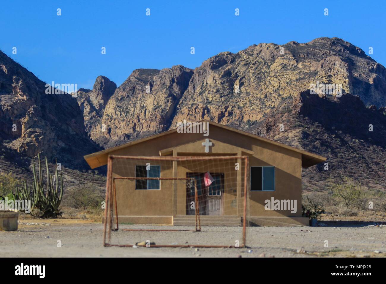 Relazione della vita e gli abitanti della comunità dei pescatori La Manga, una colonia che sembra così marginale come privilegiate per i benefici del mare, individuare Foto Stock