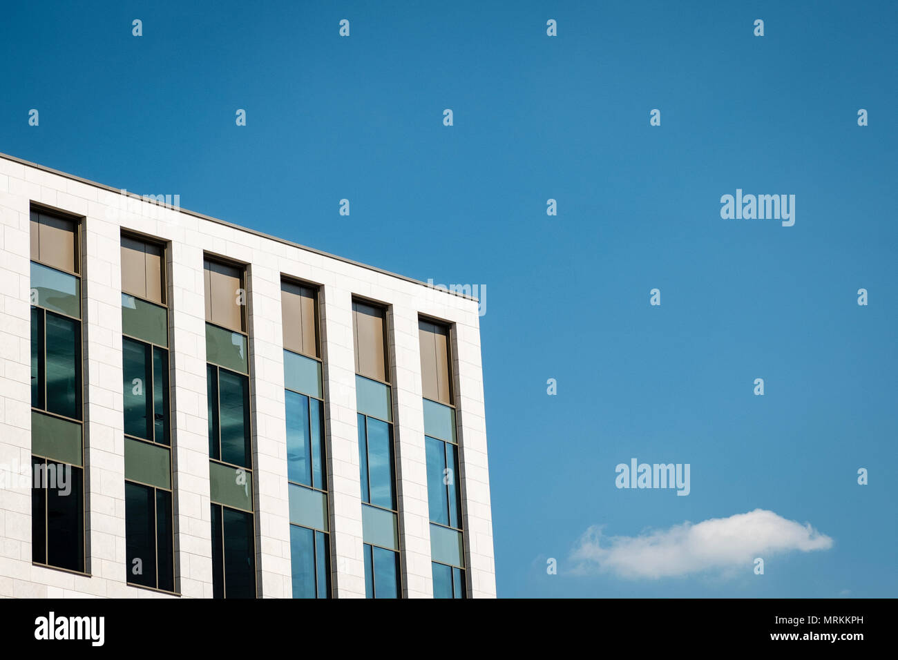 Luogo di Wellington, sito della vecchia stazione ferroviaria e nuovi edifici per uffici a Leeds, West Yorkshire Foto Stock