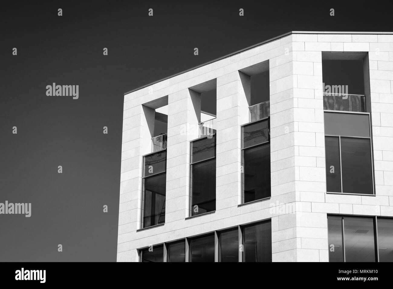 Luogo di Wellington, sito della vecchia stazione ferroviaria e nuovi edifici per uffici a Leeds, West Yorkshire Foto Stock