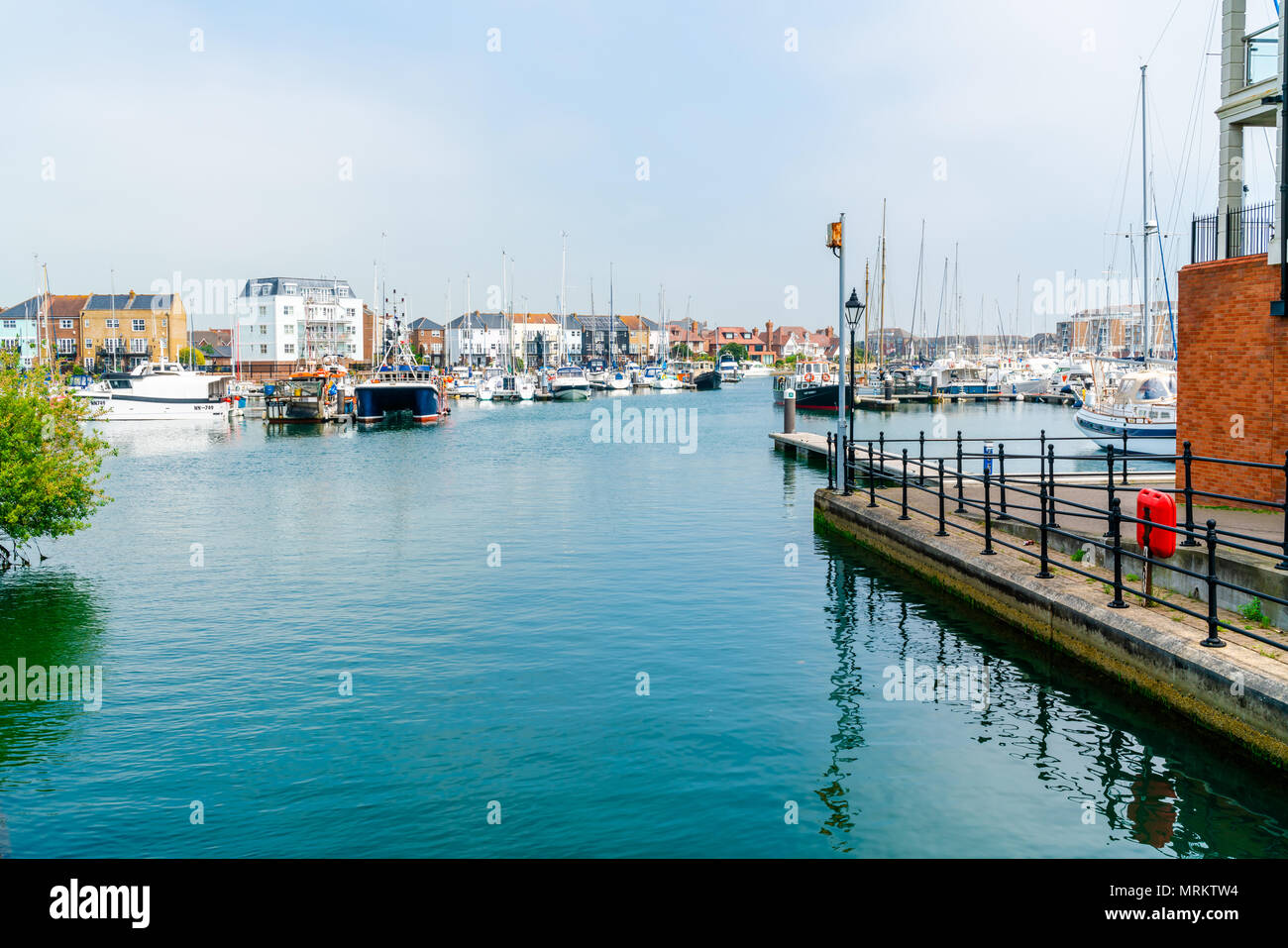 EASTBOURNE, Sussex, Regno Unito - maggio 20,2018: Inaugurato nel 1993, Porto sovrano in Eastbourne è costituito da quattro distinte porti, retail park e diversi hous Foto Stock