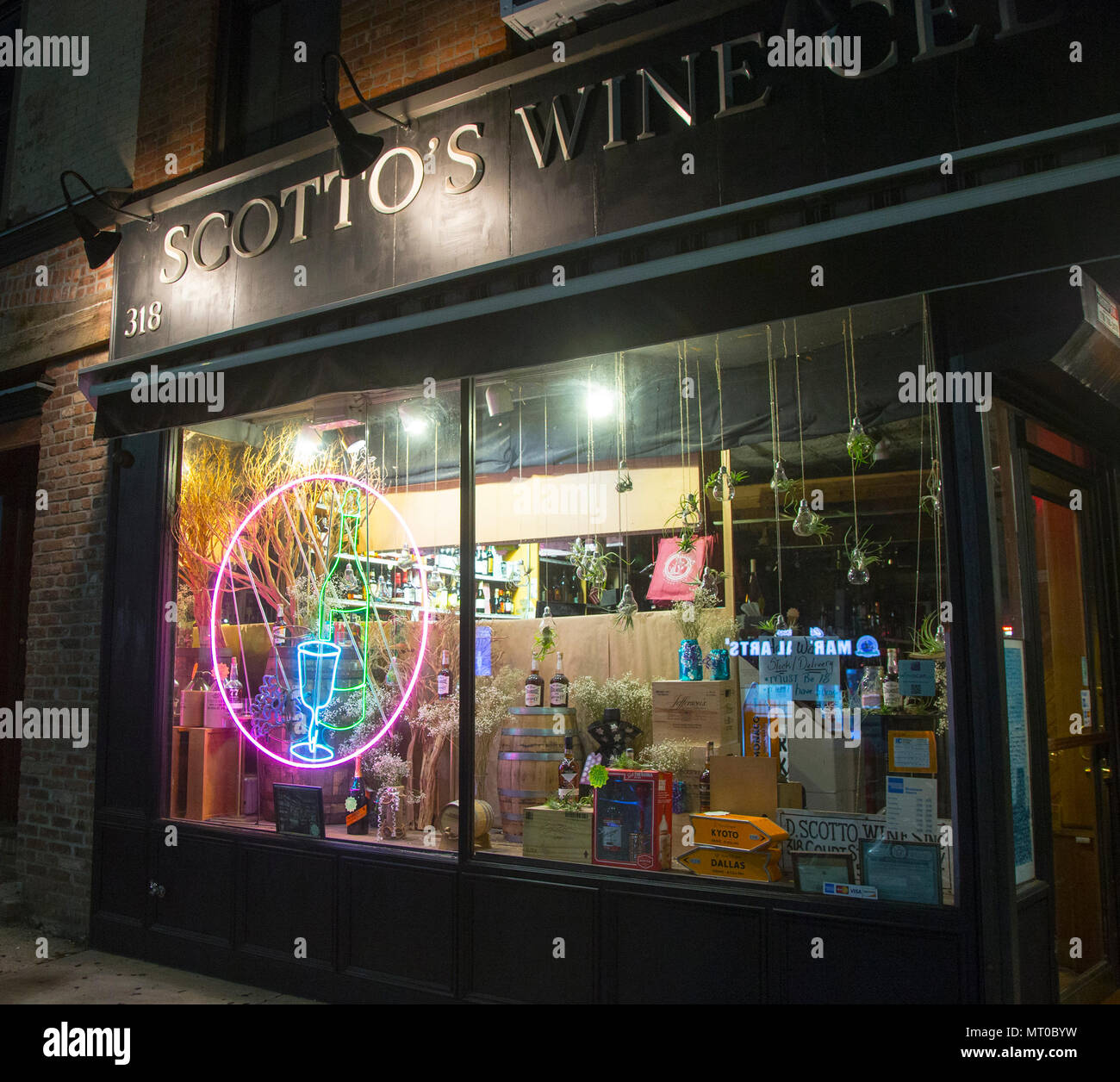 Wine Shop in Carroll Gardens quartiere di Brooklyn, NY Foto Stock
