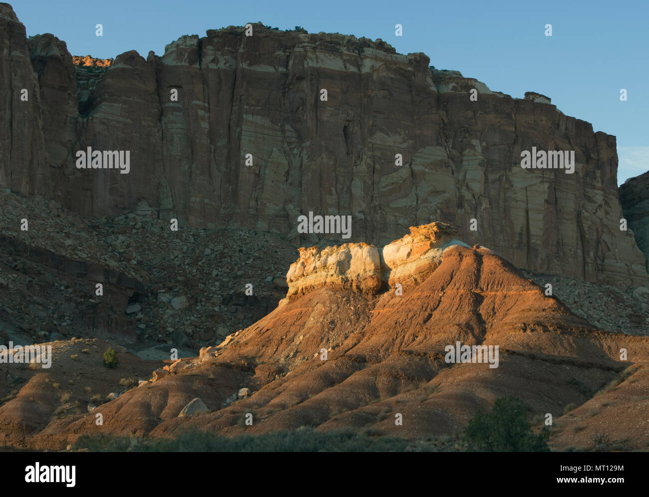 Grand lavare al tramonto, Waterpocket Fold, Capitol Reef National Park nello Utah Foto Stock