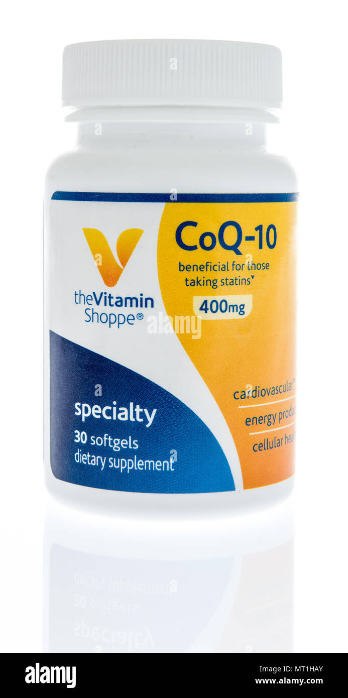 Winneconne - 18 Maggio 2018: una bottiglia la vitamina Shoppe CoQ-10 supplemento isolato su un background. Foto Stock