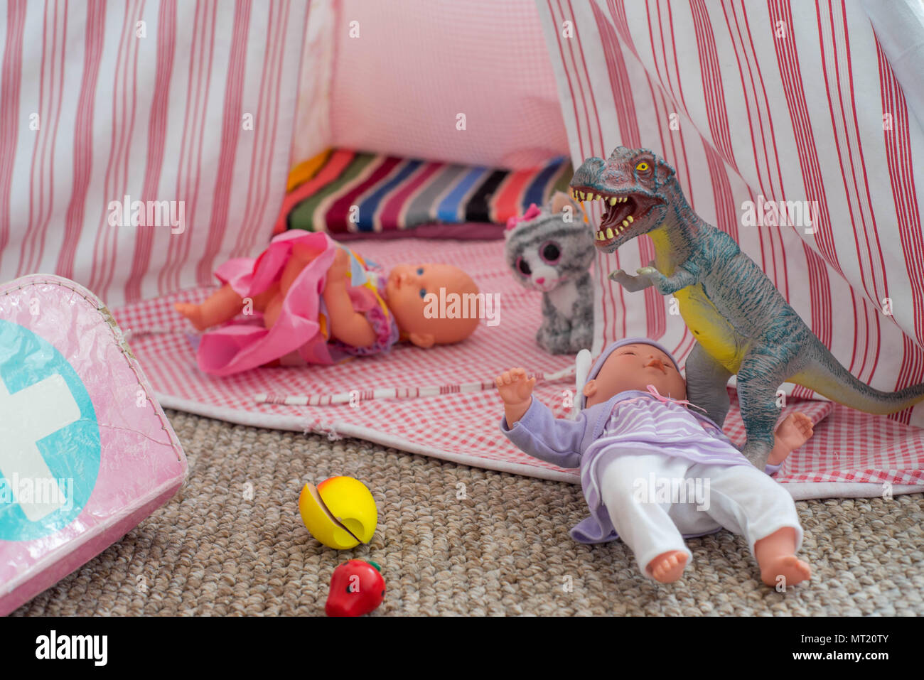 Giocattoli per i bambini dispersi raccolta luminosa Foto Stock