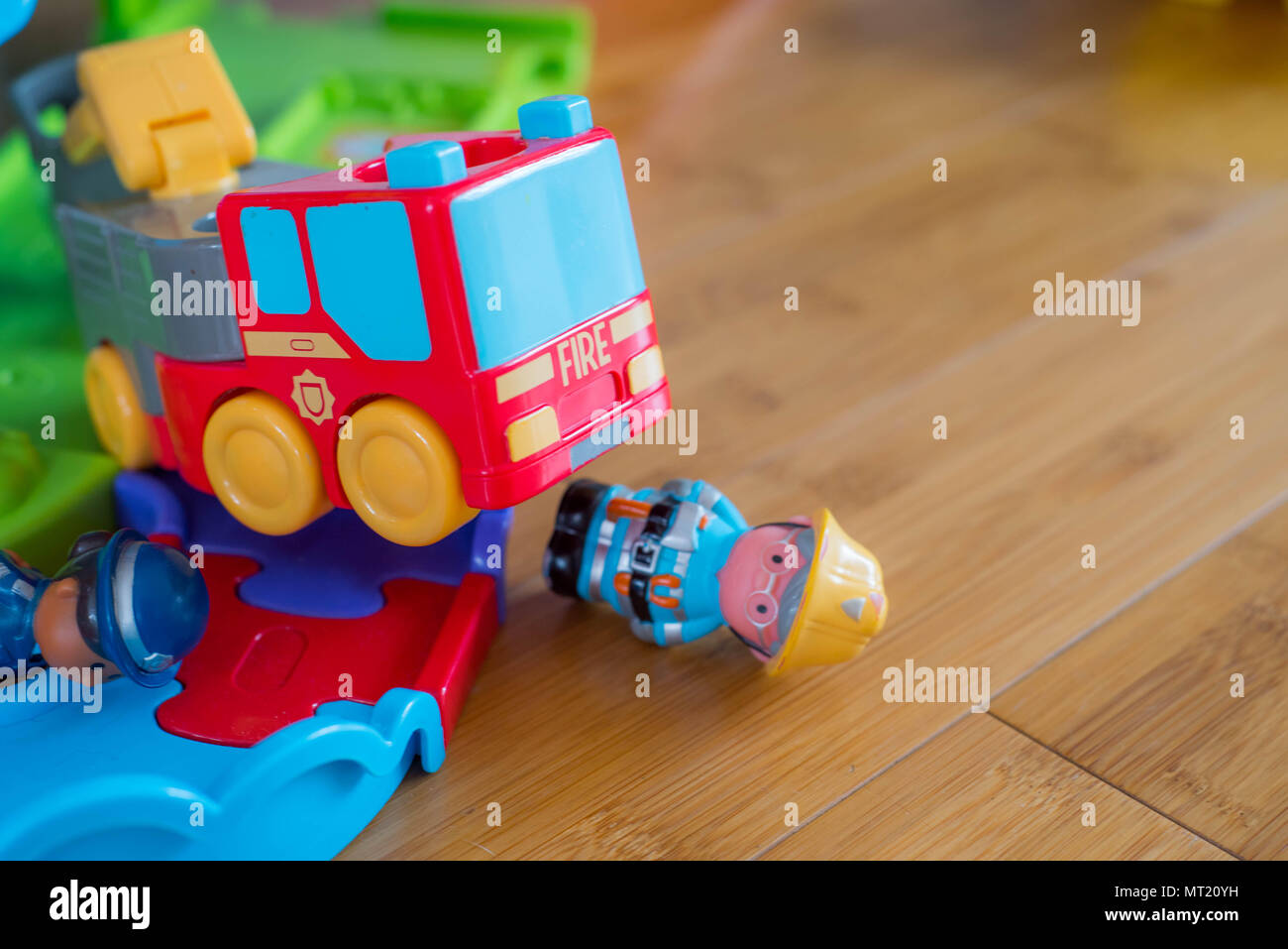 Giocattoli per i bambini dispersi raccolta luminosa Foto Stock