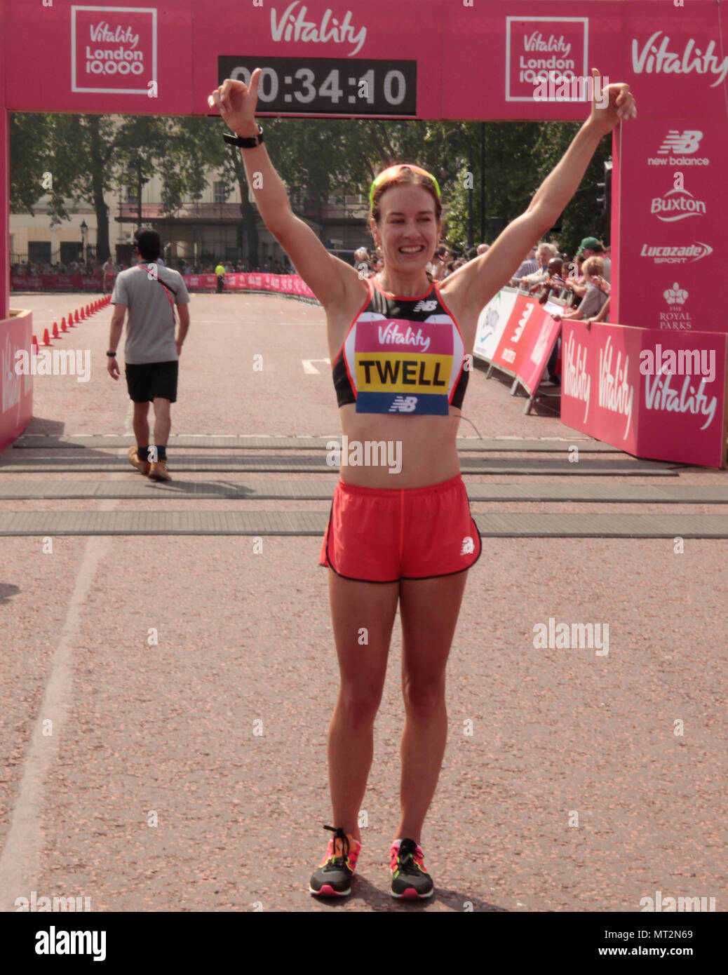 Londra REGNO UNITO. 28 maggio 2018. Stephanie Twell vincitore delle donne elite vitalità Londra 10000 in 32 minuti e 32 secondi @Paolo Quezada-Neiman/Alamy Live News Foto Stock