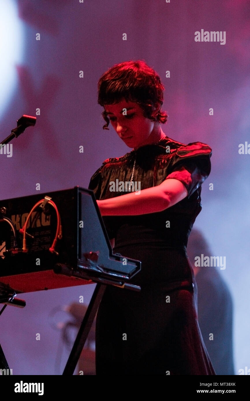 Mira Aroyo in Ladytron performanti a Exit festival 2005, Novi- triste, Serbia. Foto Stock