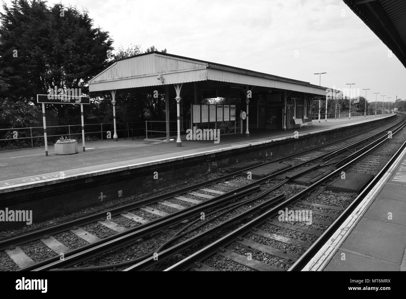 Stazione di Ford piattaforma in Ford, West Sussex Foto Stock