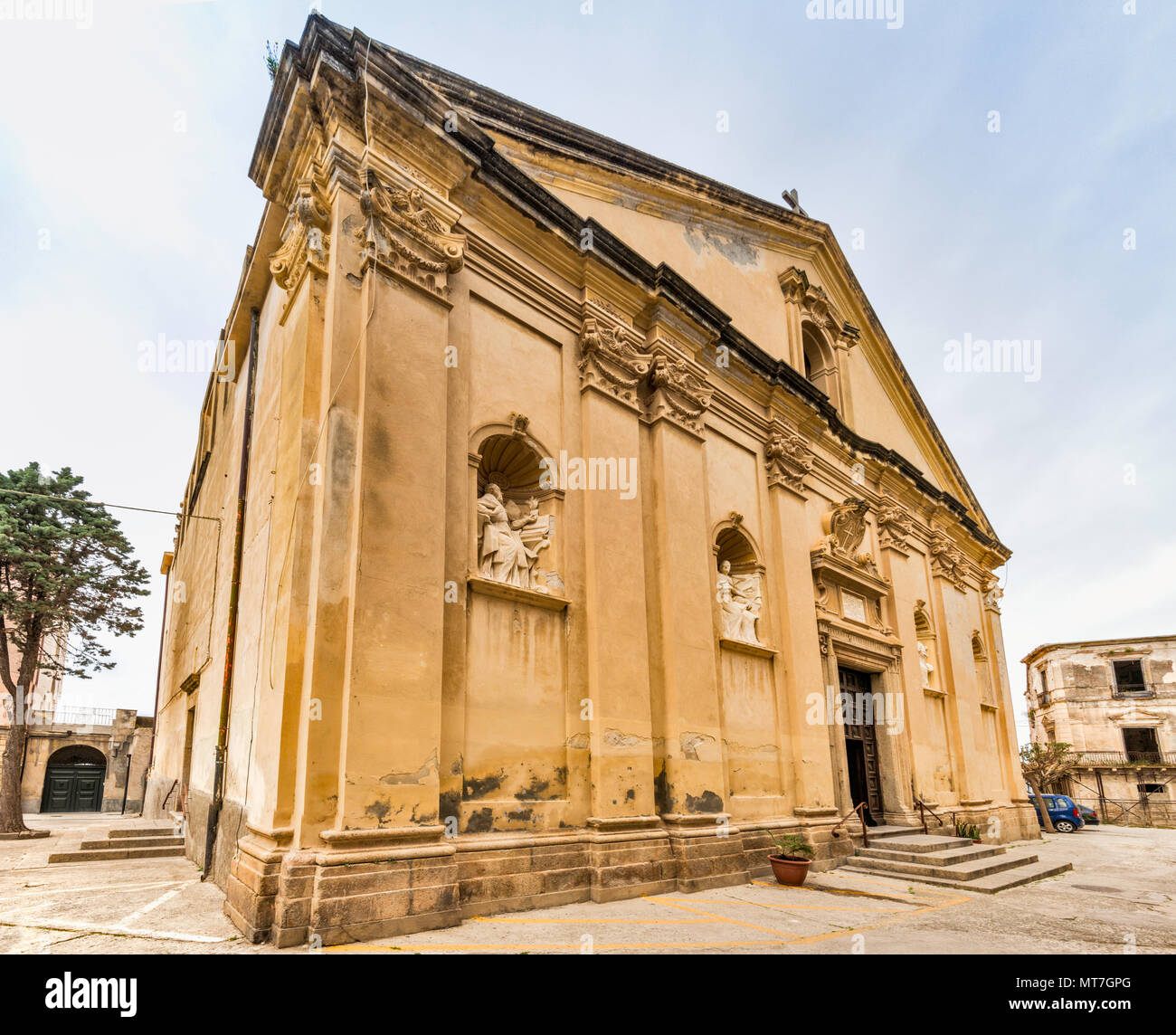Chiesa Liguorini (del Gesu), chiesa del XVII secolo in Piazza del Municipio, nel centro storico di Tropea in Calabria, Italia Foto Stock