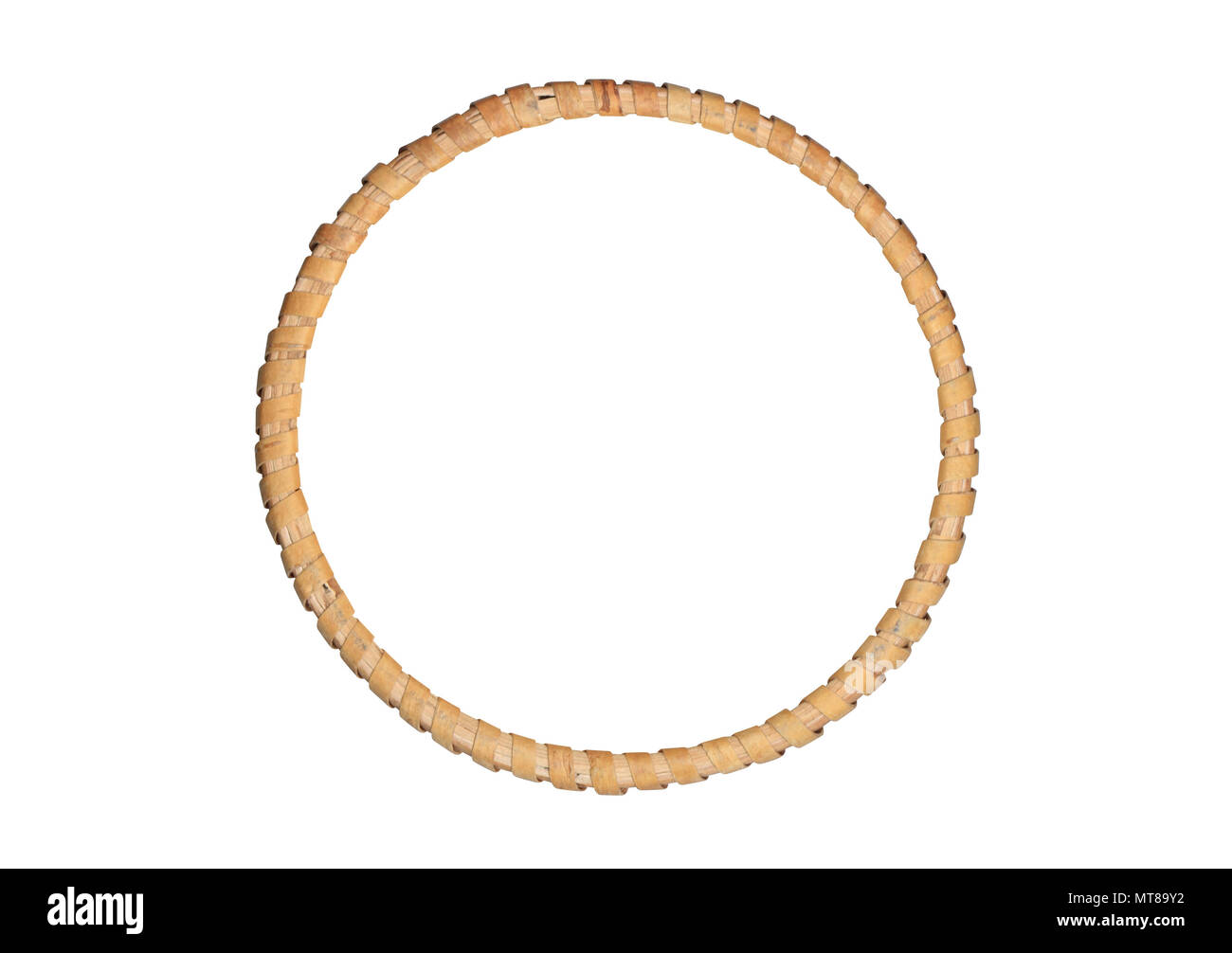Bella rotonda immagine telaio in legno isolato su sfondo bianco con  tracciato di ritaglio Foto stock - Alamy