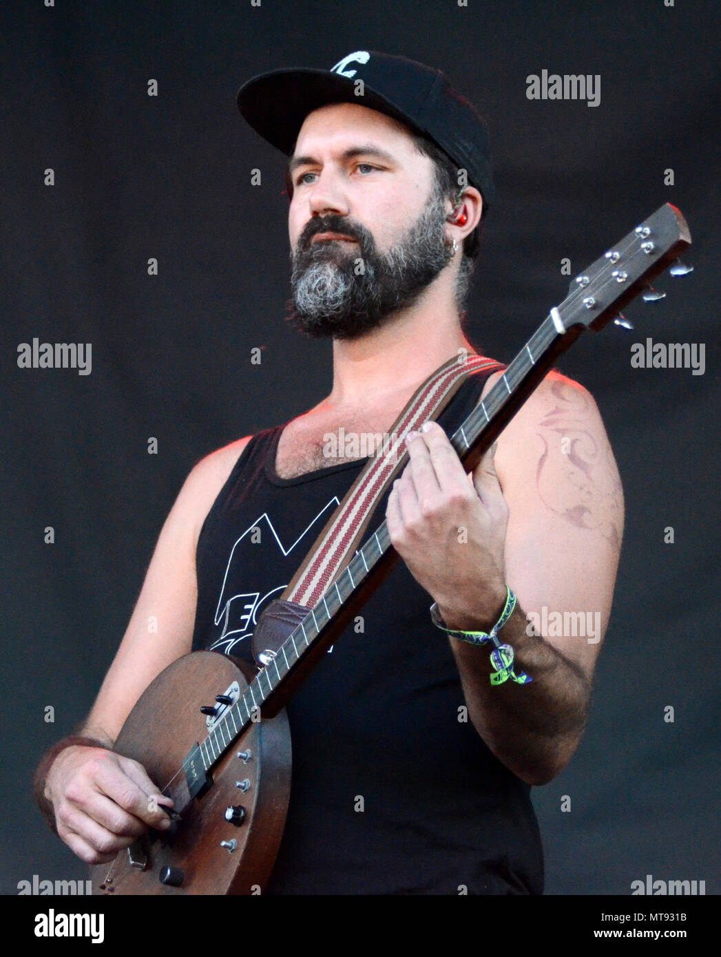 Chillicothe, Illinois, Stati Uniti d'America. Xxiv Maggio, 2018. Lead singer David Satori del sperimentali americani world fusion e musica elettronica gruppo Beats Antique compie durante il Summer Camp Music Festival di Chillicothe, Illinois. Ricky Bassman/Cal Sport Media/Alamy Live News Foto Stock