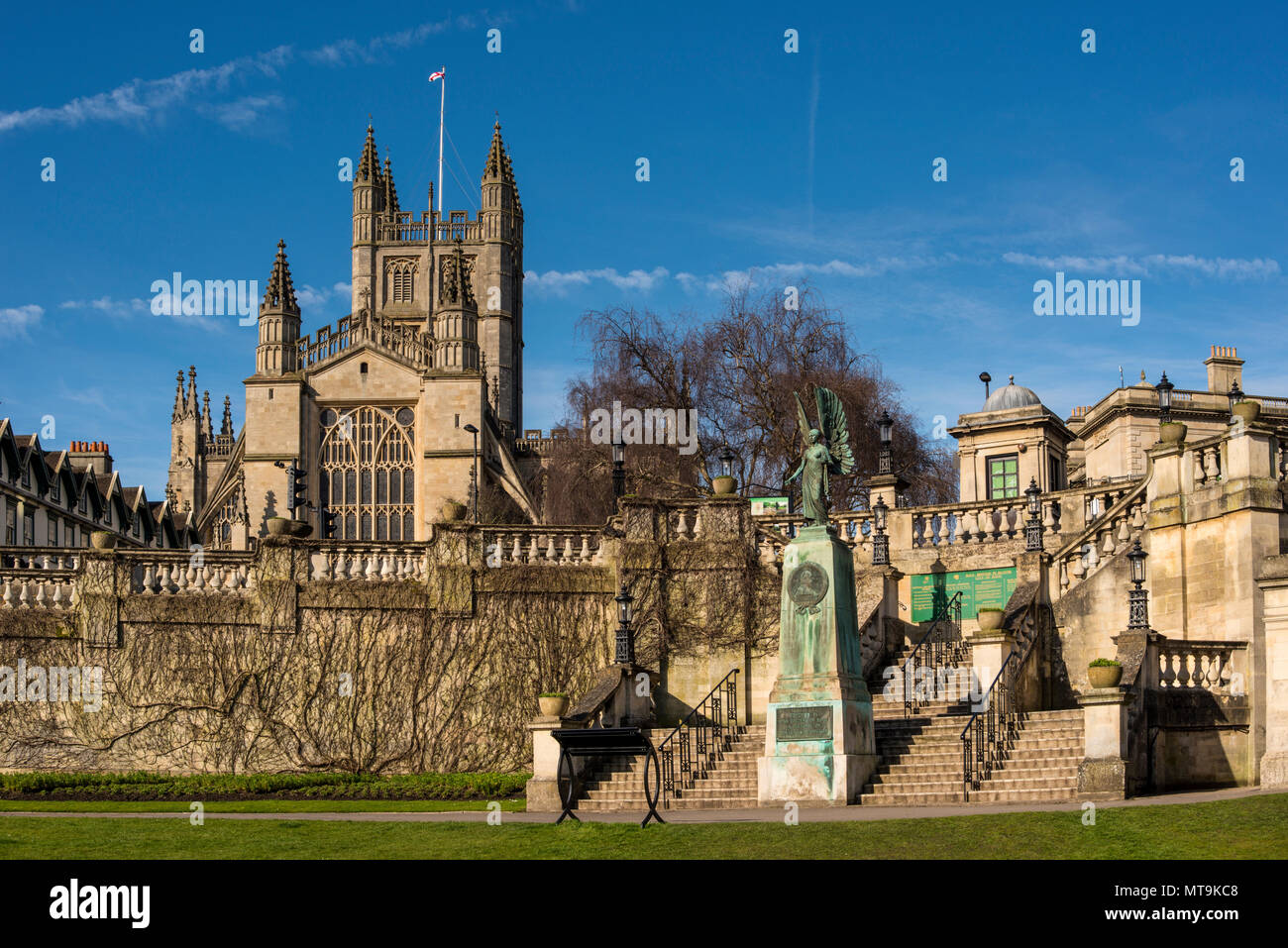 Parade Gardens con Abbazia di Bath in background, bagno, Somerset, Regno Unito Foto Stock