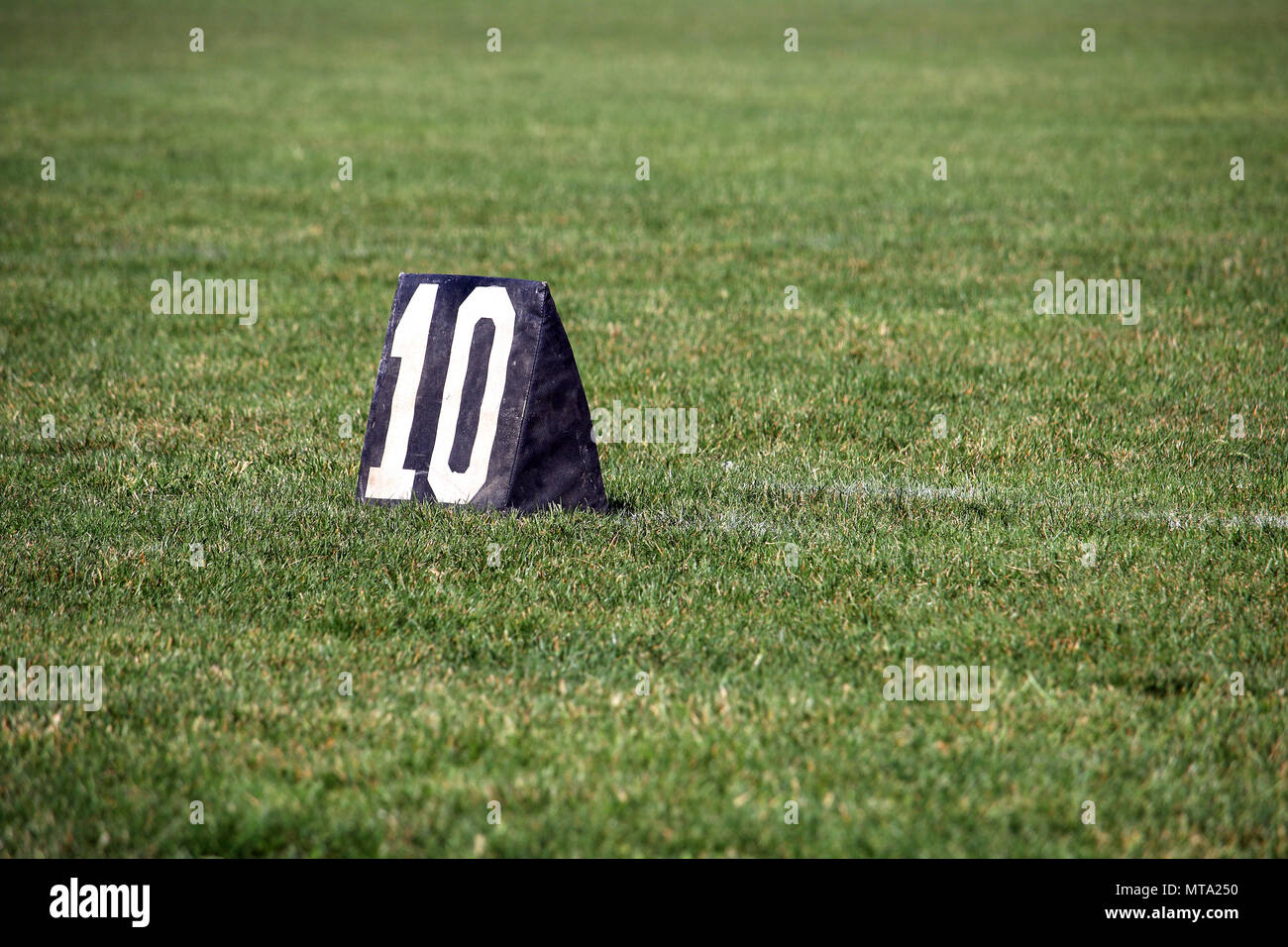 Il football americano 10 linea di cantiere Numero marcatore Foto Stock