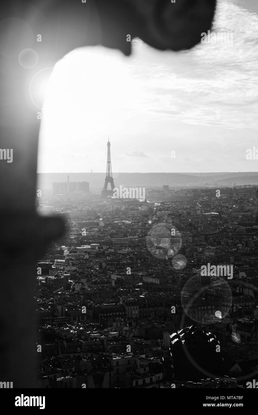 Vista della Torre Eiffel dal Sacre Coeur Foto Stock