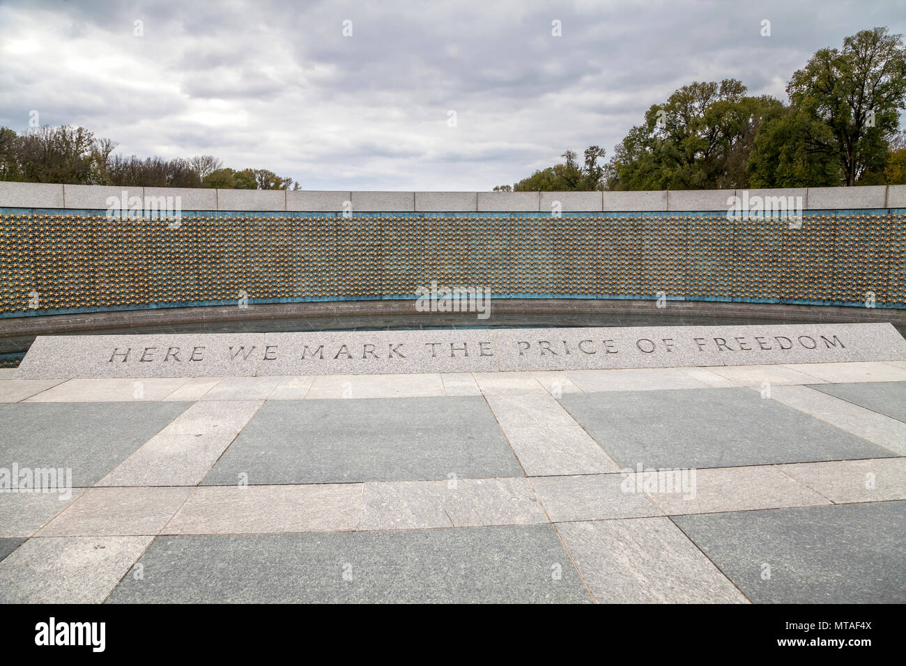 II Guerra Mondiale stella d'oro memorial wall, Washington D.C., USA Foto Stock
