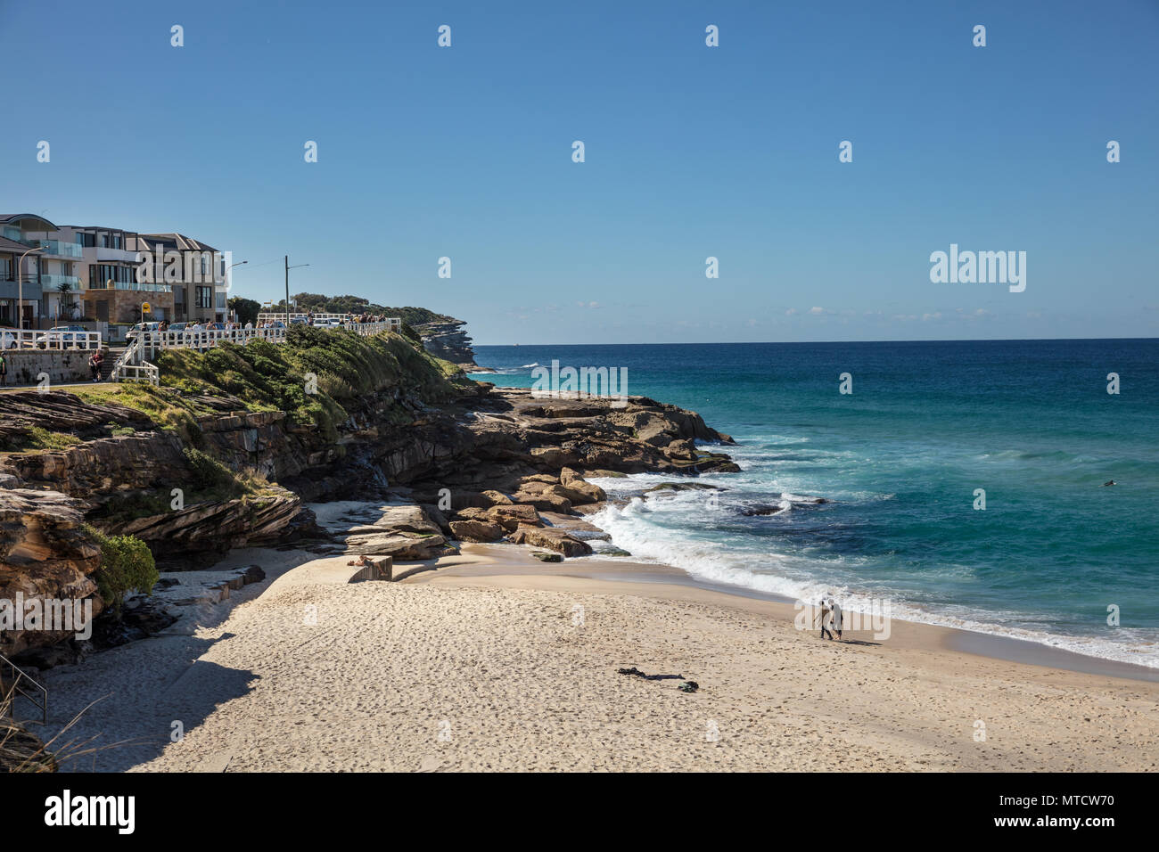 Bronte Beach, che si trova a 7 chilometri a est del quartiere finanziario centrale di Sydney in Australia Foto Stock