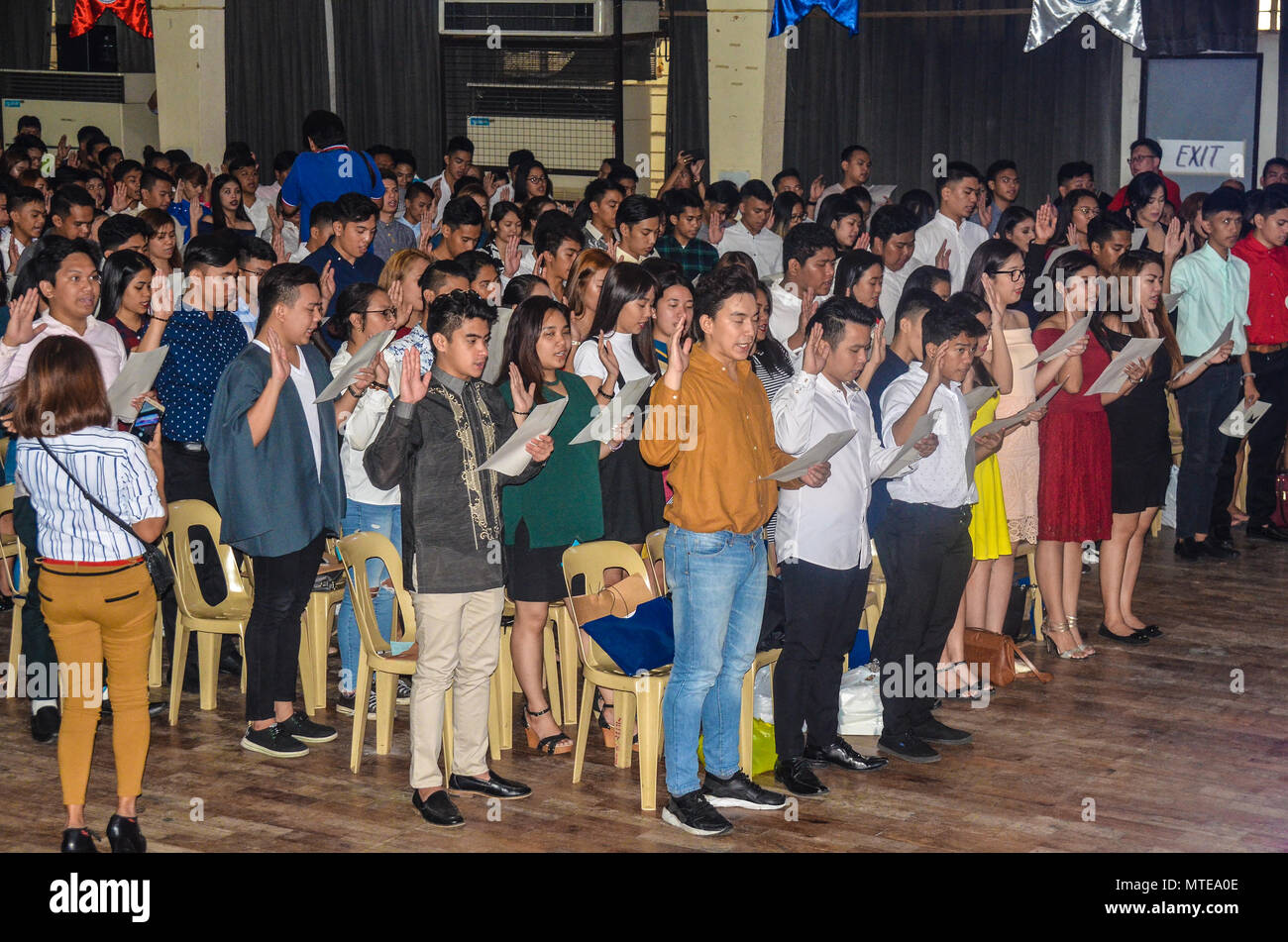 Quezon City, Filippine. 25 Maggio, 2018. Sulla base dei dati dal filippino autorità statistiche (PSA) e COMELEC, 6 fuori di 10 giovani filippini (15-30 anni) sono registrati gli elettori. Credito: Robert Oswald Alfiler/Pacific Press/Alamy Live News Foto Stock