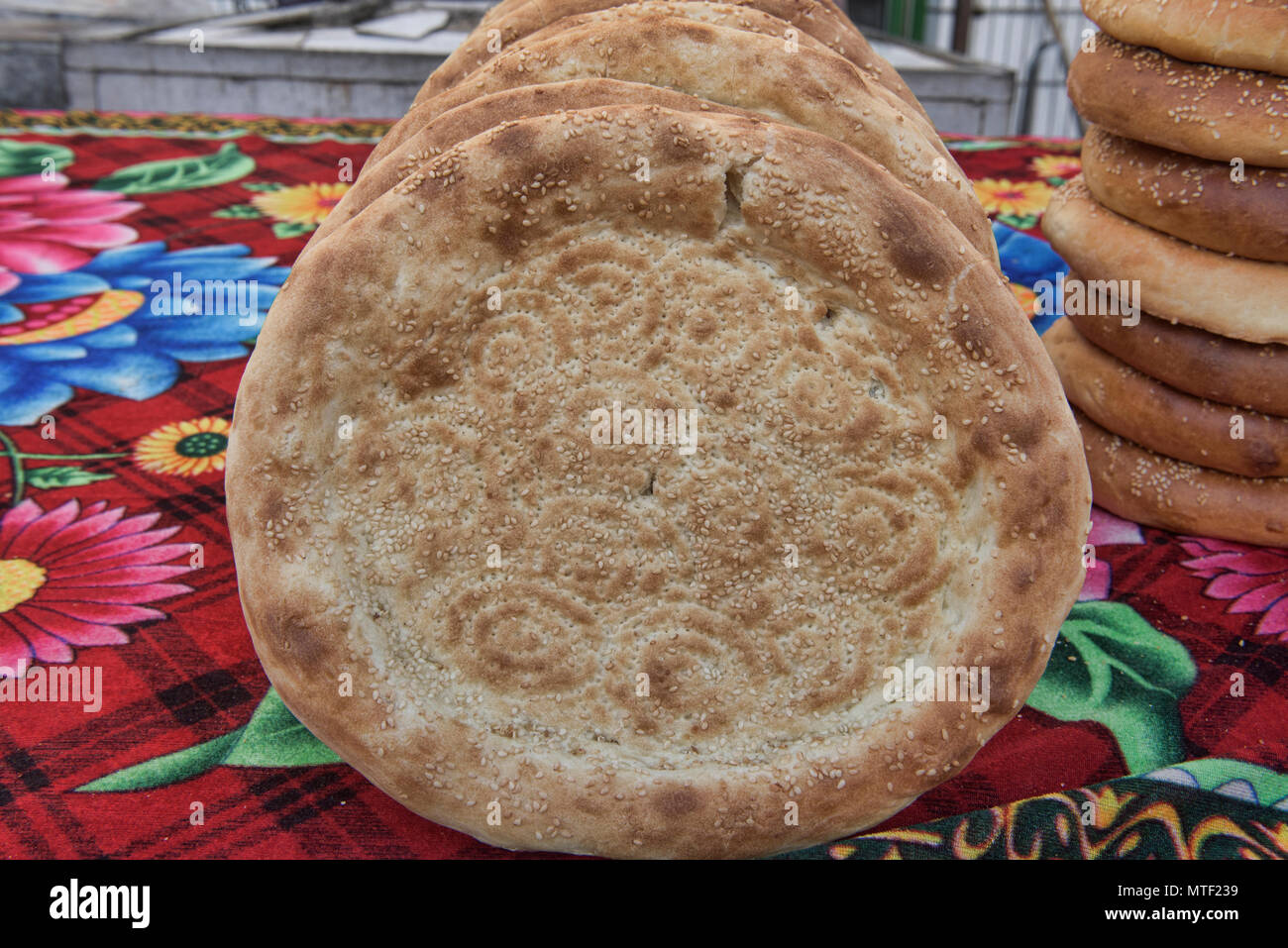 Nang, Uyghur flatbread, Turpan, Xinjiang, Cina Foto Stock