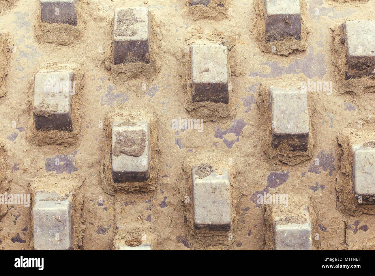 Sheepsfoot tamburo di acciaio sfondo compattatore. Rullo di padfoot sfondo. Effetto colore. Foto Stock
